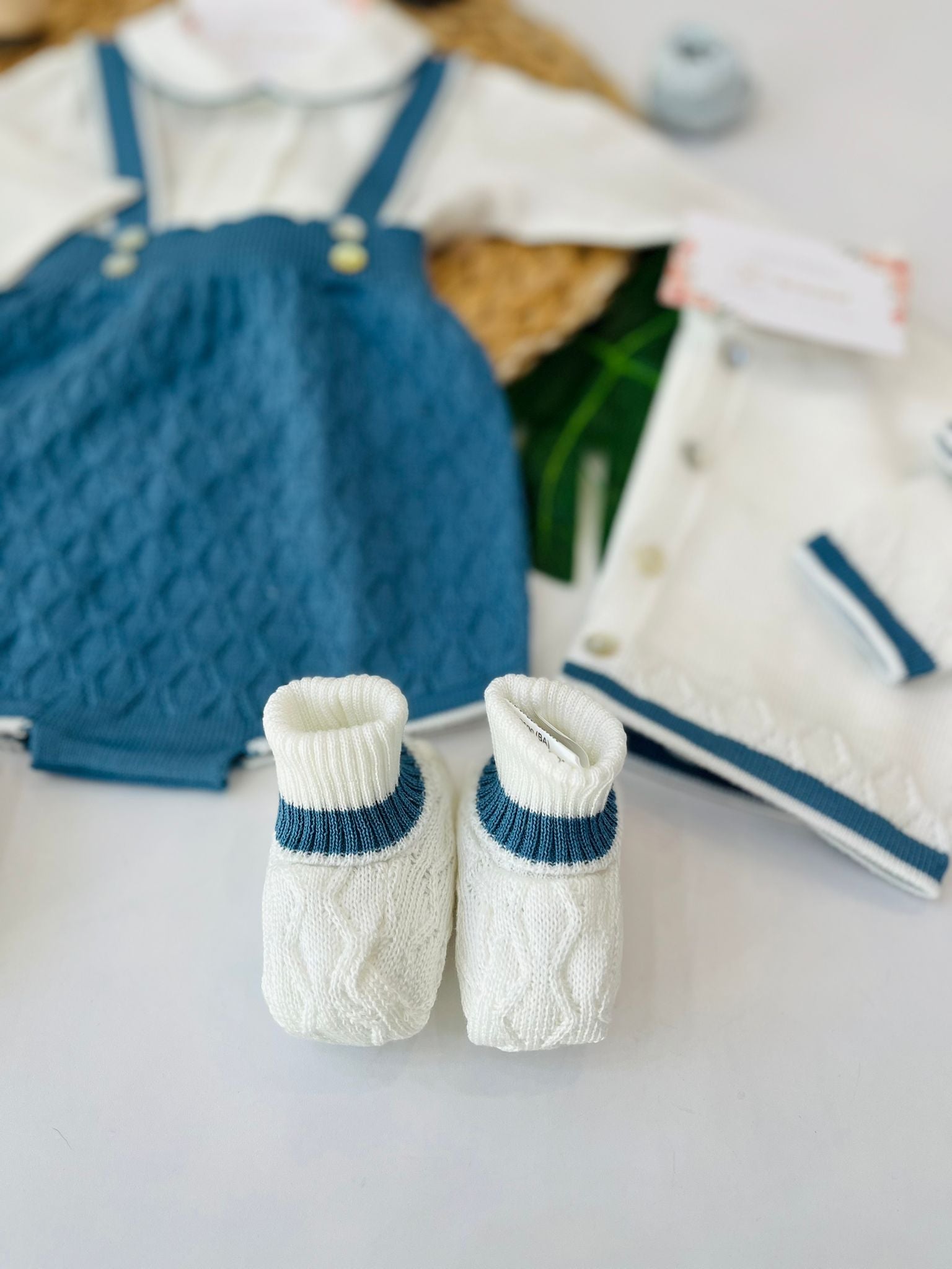 SALOPETTE CON BABBUCCE 100% FILO DI COTONE VANIGLIA OCEANO - Noi da piccoli