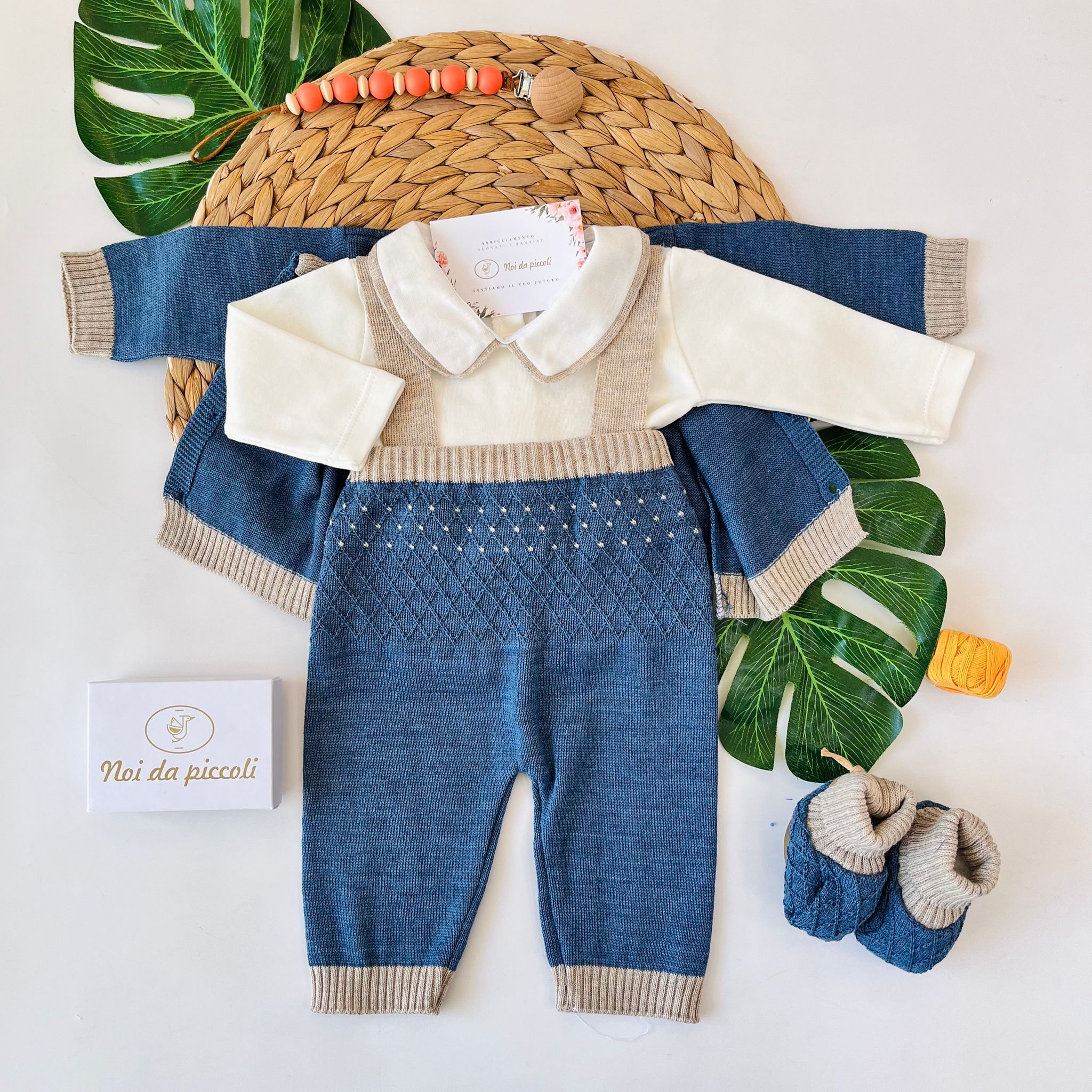 SALOPETTE CON BABBUCCE FILATO CALDO JEANS TORTORA - Noi da piccoli