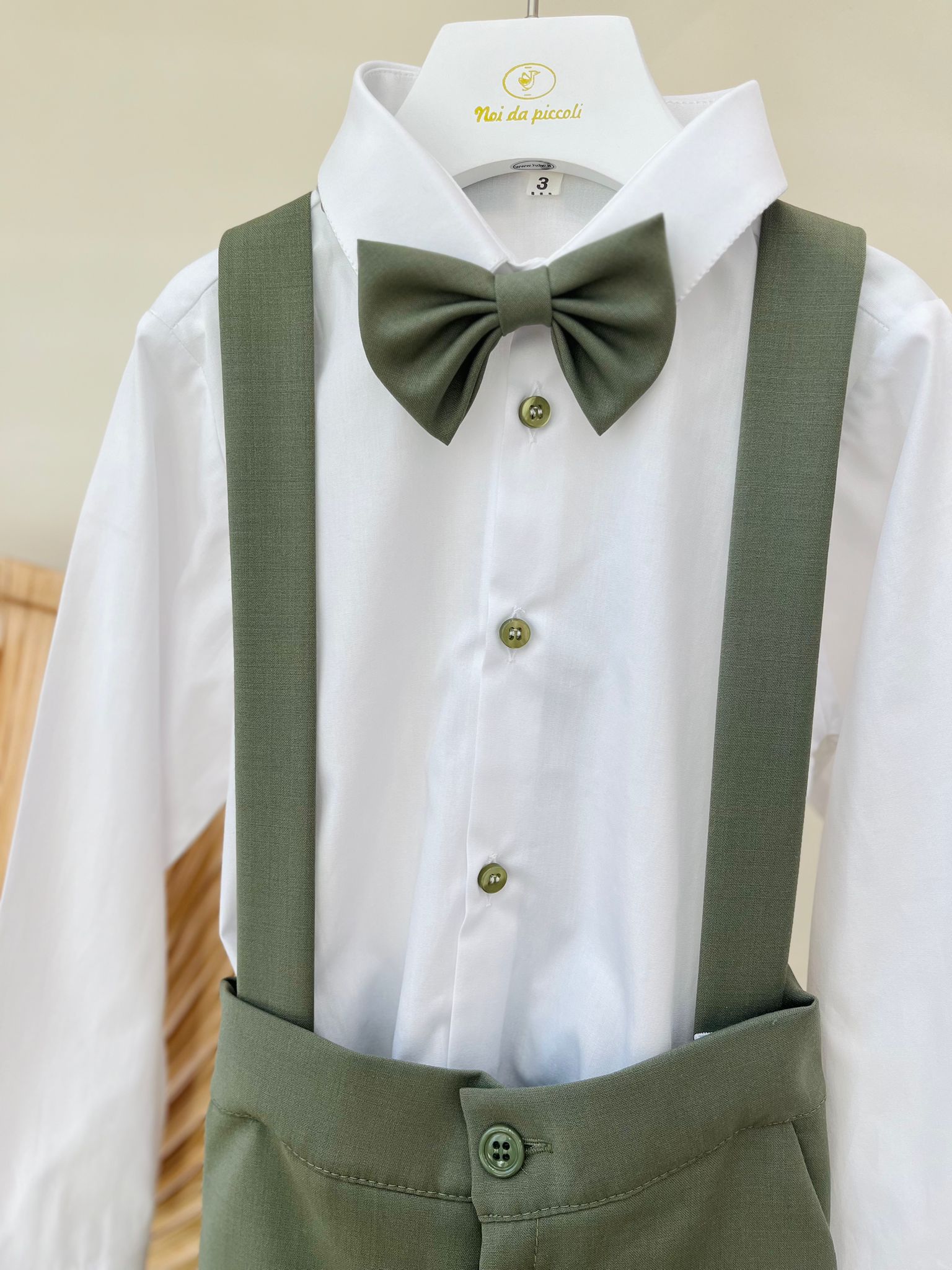 SALOPETTE CON CAMICIA E PAPILLON ABBINATO VERDE BOTTIGLIA - Noi da piccoli