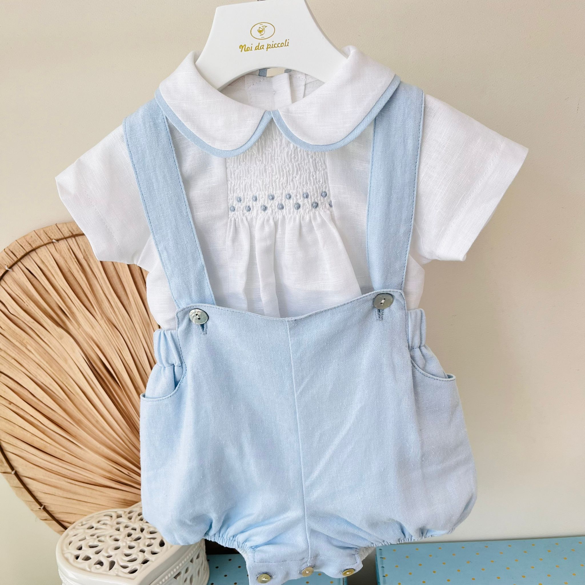 SALOPETTE CON CAMICINA IN COTONE E LINO BIANCO CIELO - Noi da piccoli