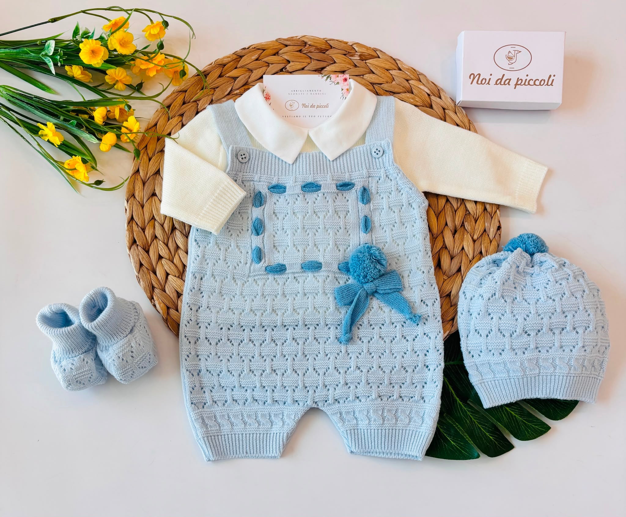 SALOPETTE CON PARURE IN LANA CIELO - Noi da piccoli