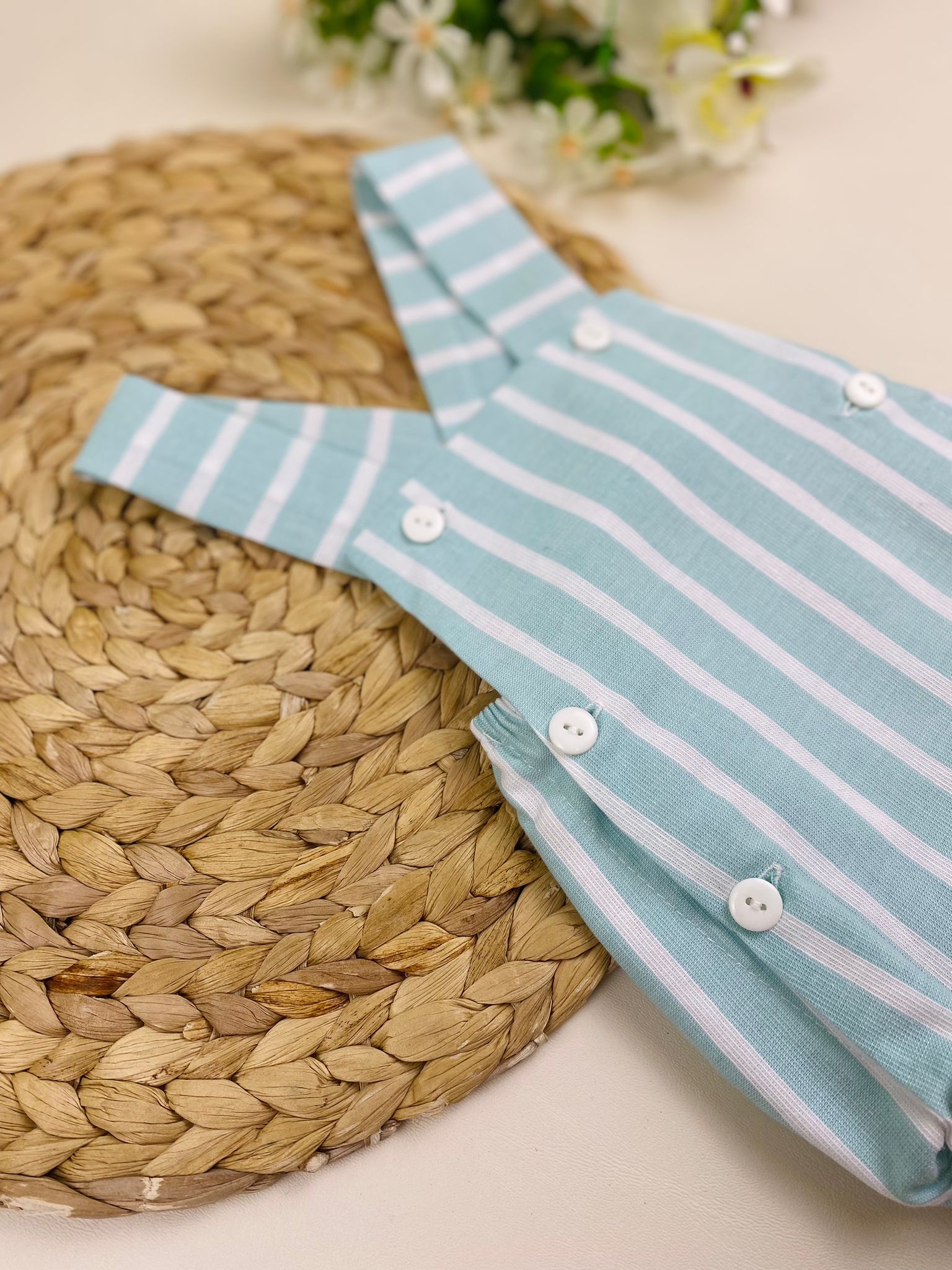 SALOPETTE COTONE A RIGHE BIANCA E VERDE ACQUA - Noi da piccoli