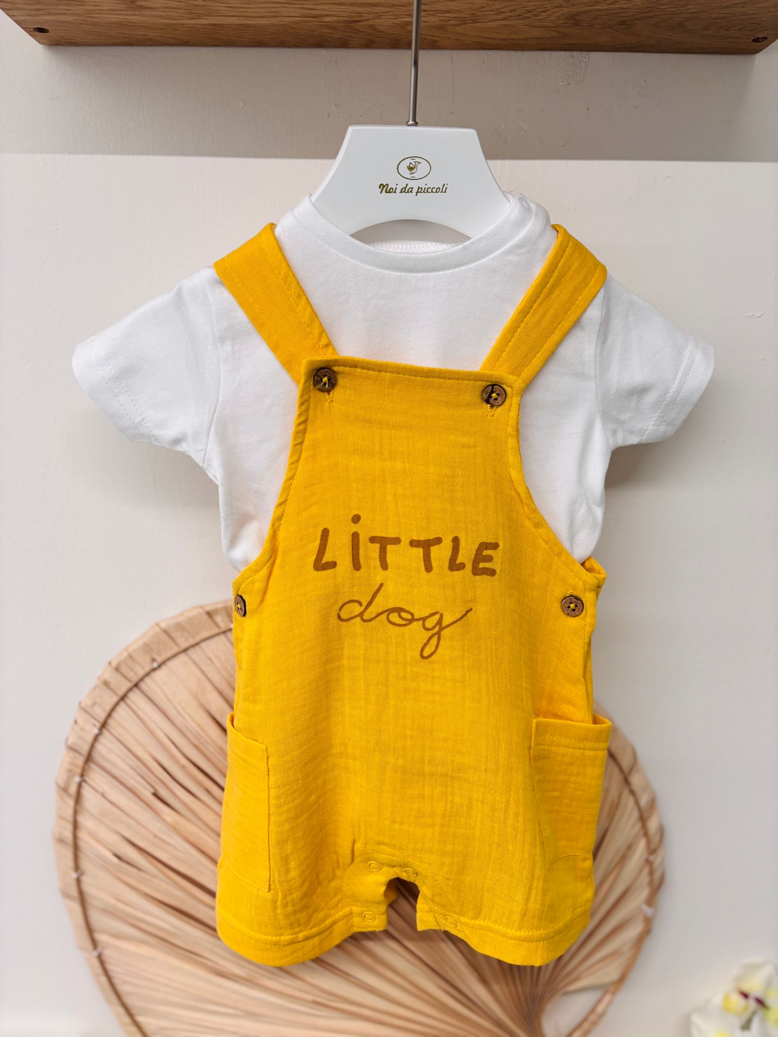 SALOPETTE IN COTONE CON MAGLIETTINA GIALLO - Noi da piccoli
