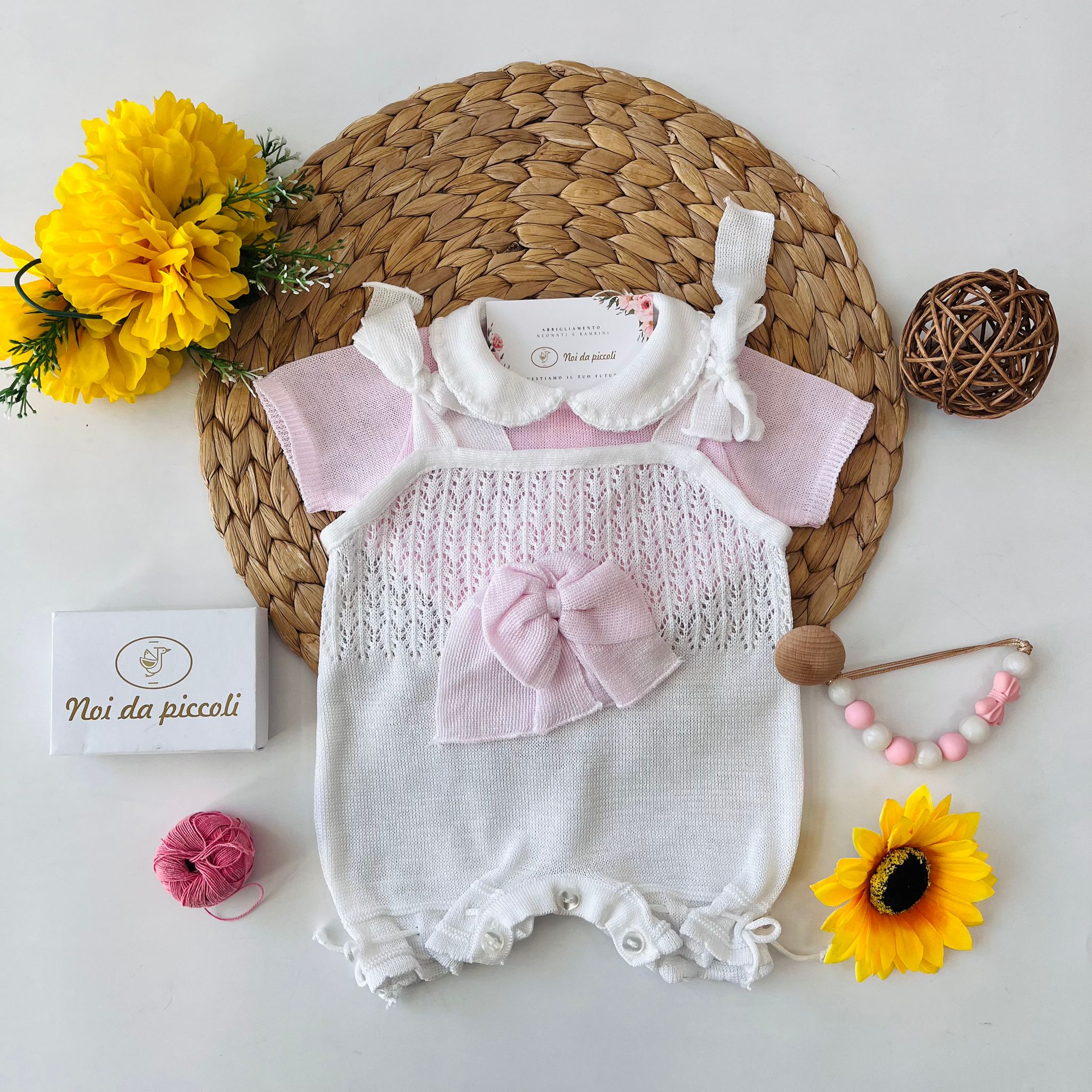 SALOPETTE IN FILO DI COTONE BIANCA E ROSA BABY - Noi da piccoli