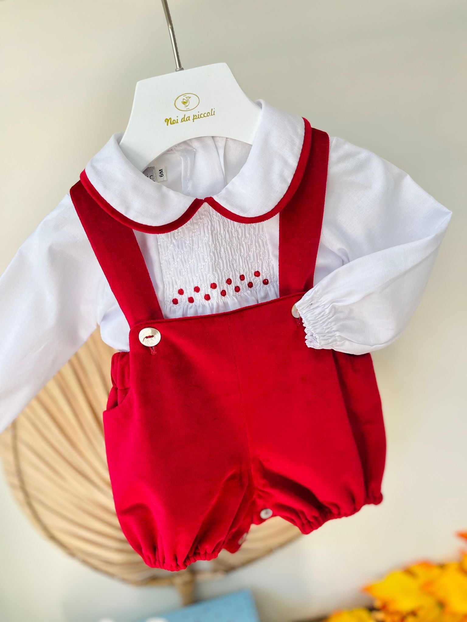 SALOPETTE IN VELLUTINO CON CAMICIA BIANCO ROSSO - Noi da piccoli