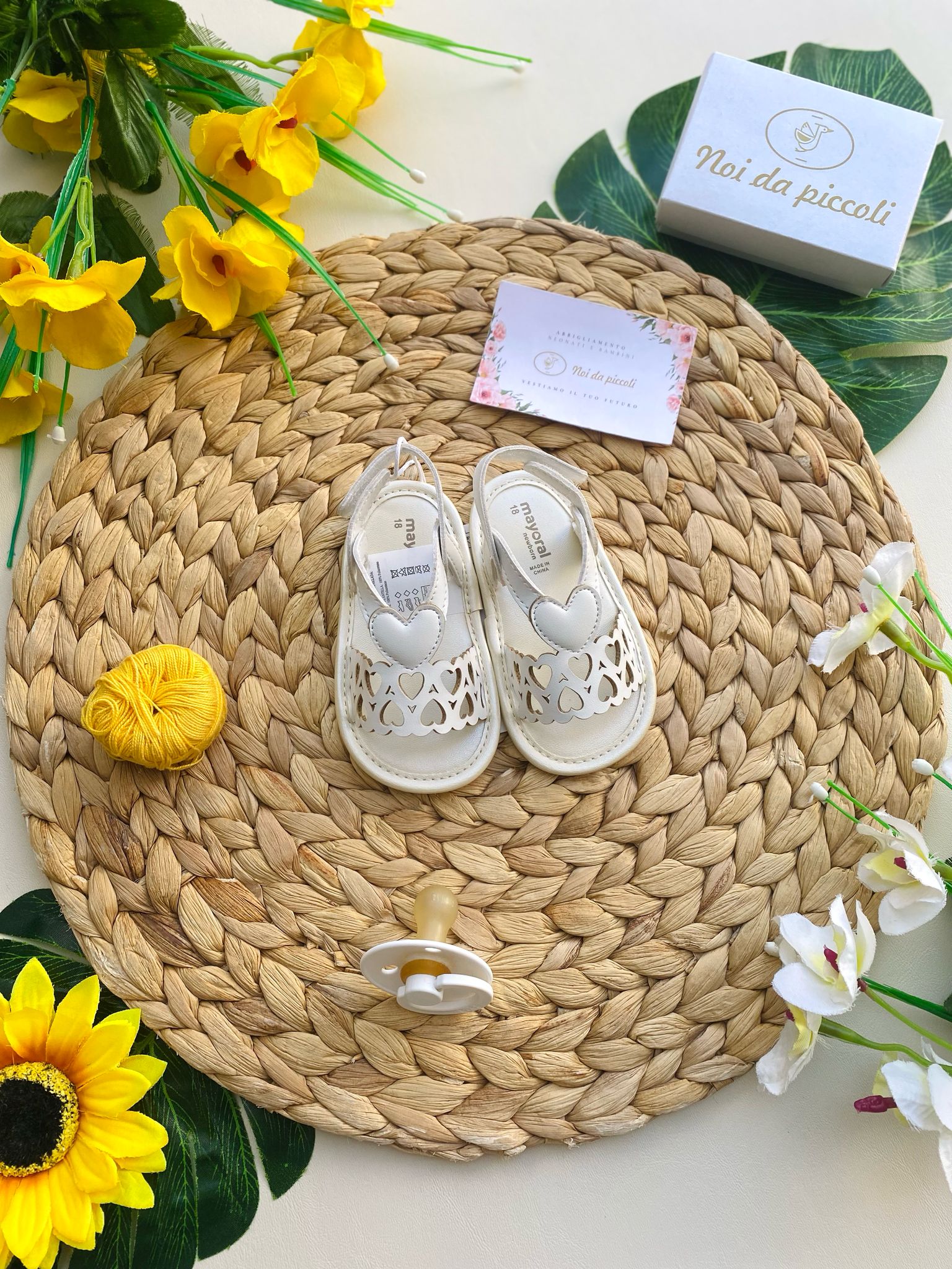 SANDALO BIANCO CON CUORICINI - Noi da piccoli