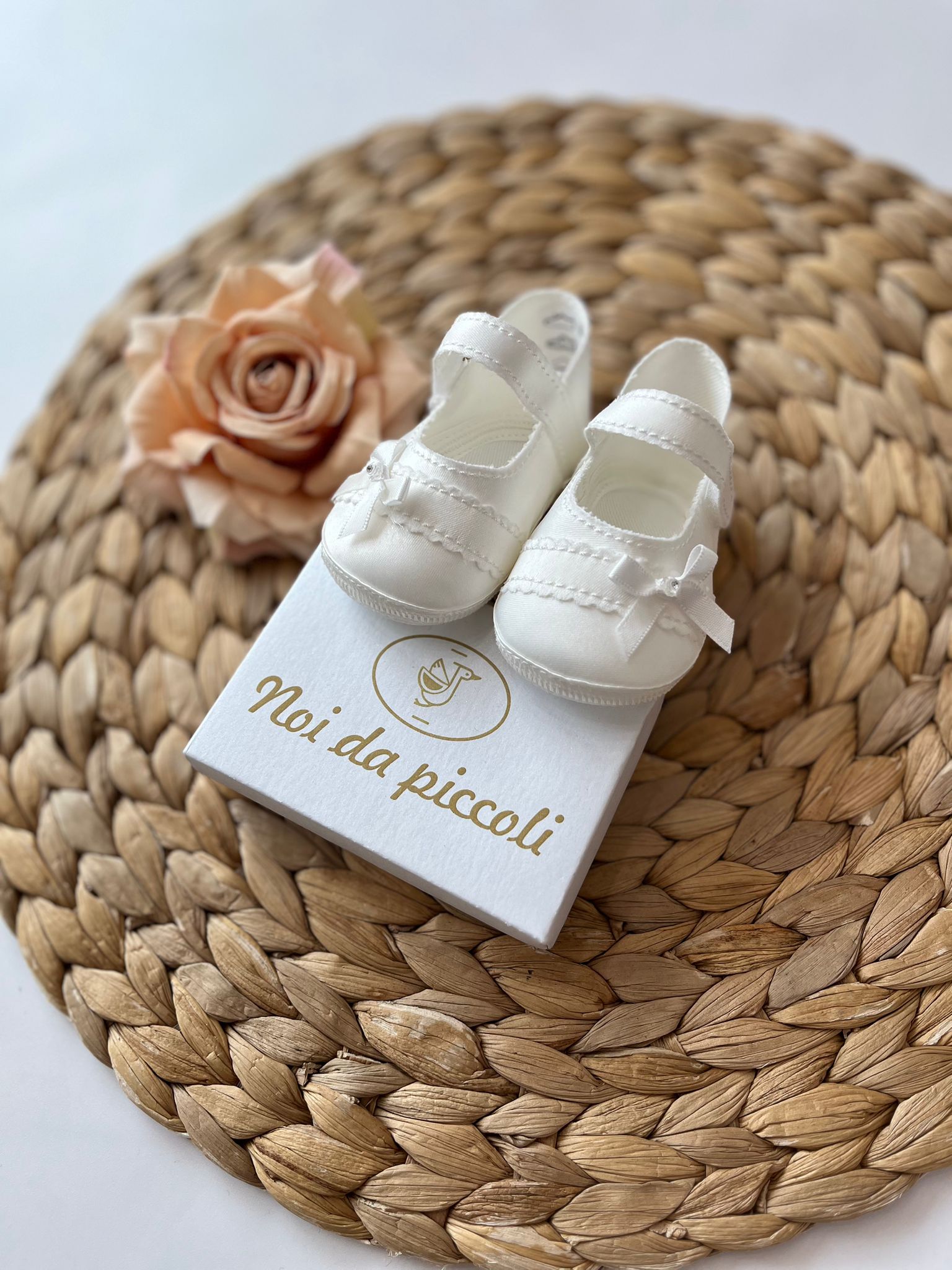SCARPA CULLA TESSUTO BIANCO LITTLE RIBBON - Noi da piccoli
