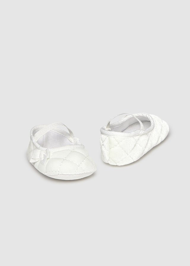 SCARPE IN VELLUTO CON FIOCCHETTI CRUDO - Noi da piccoli