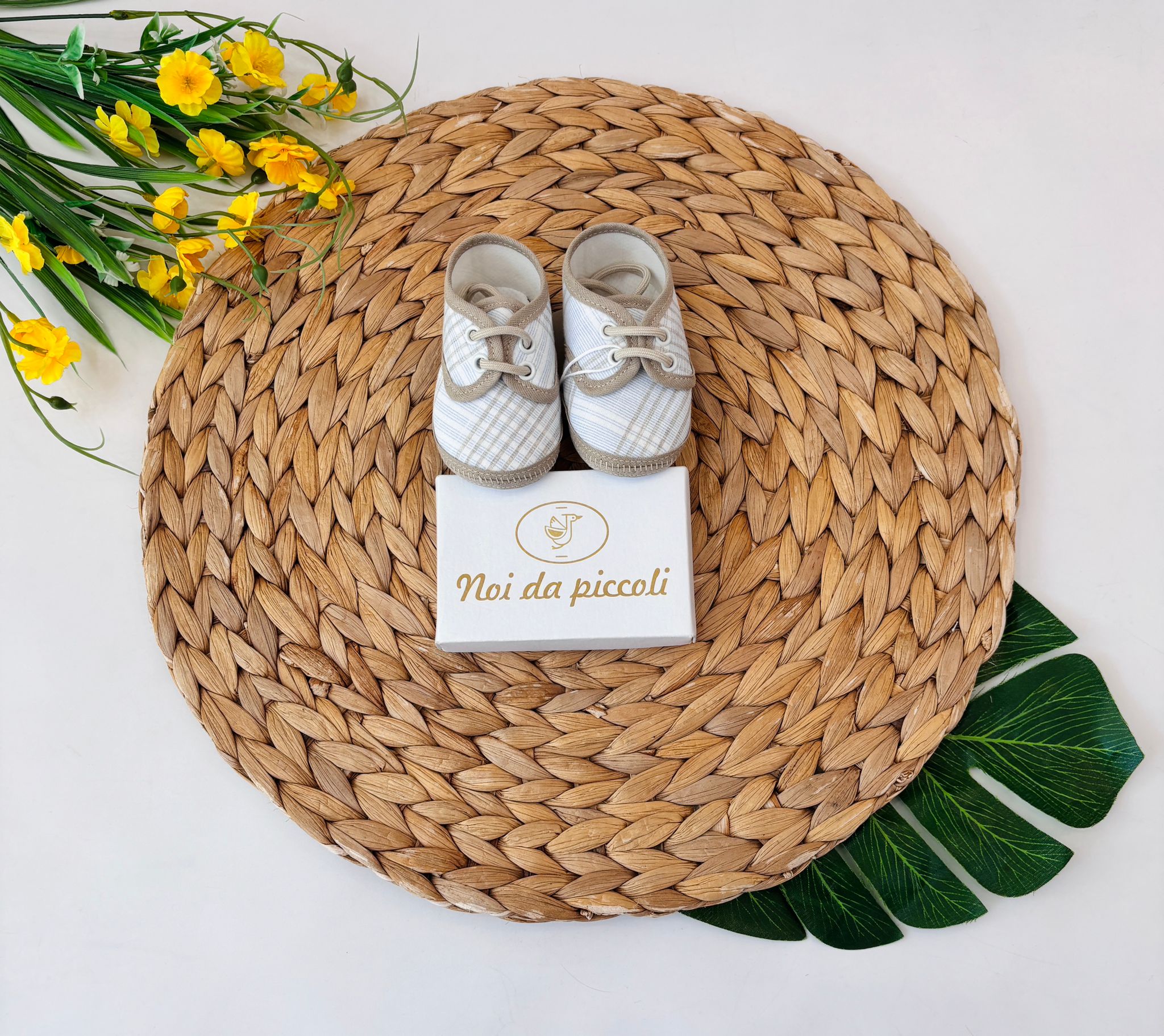 SCARPINE A RIGHE BEIGE E CIELO - Noi da piccoli