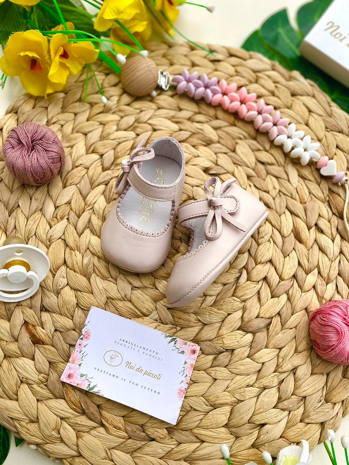 SCARPINE BAMBOLINA ROSA CON FIOCCHETTI LATERALI - Noi da piccoli