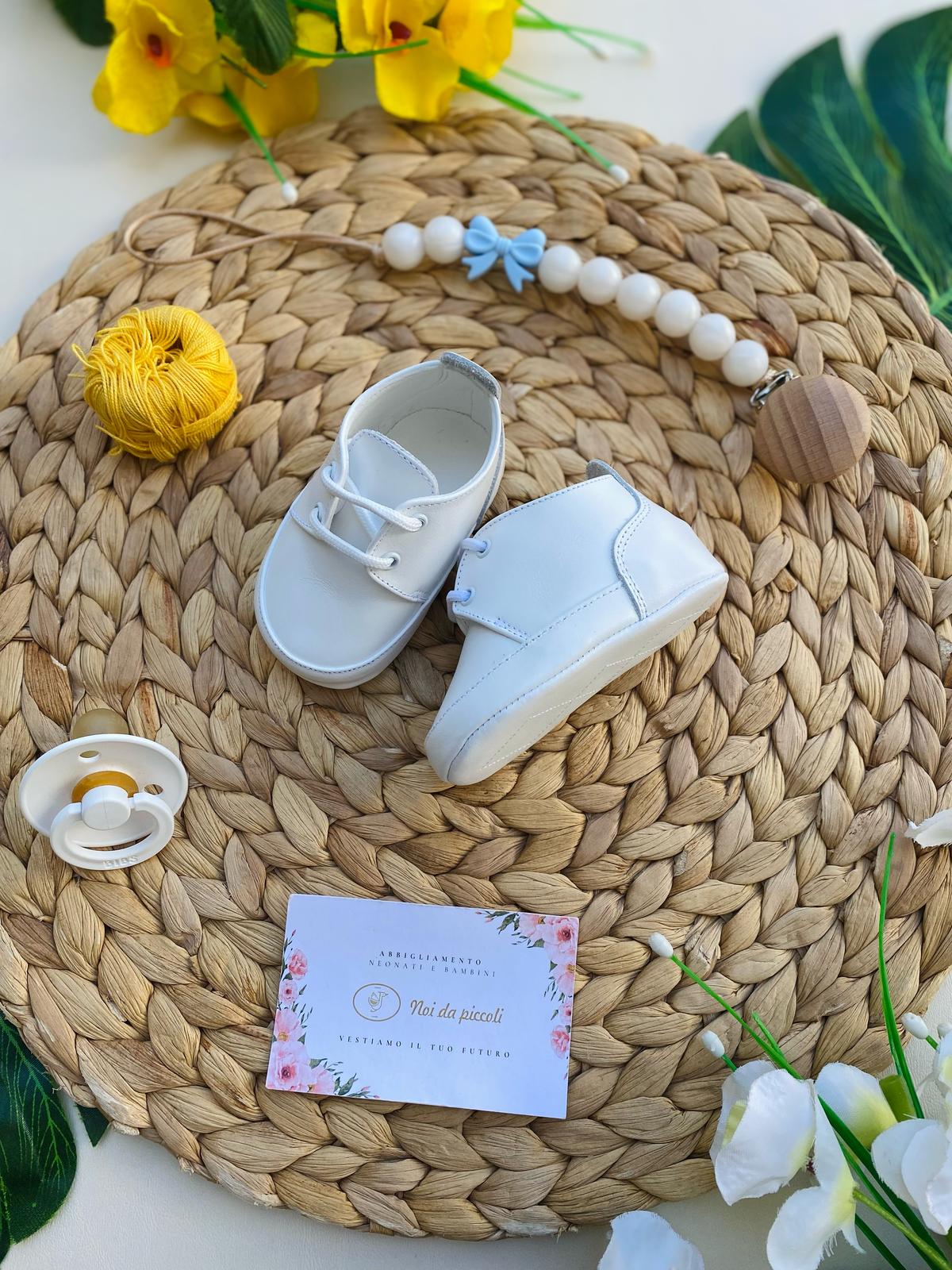 SCARPINE BIANCHE CON LACCI - Noi da piccoli