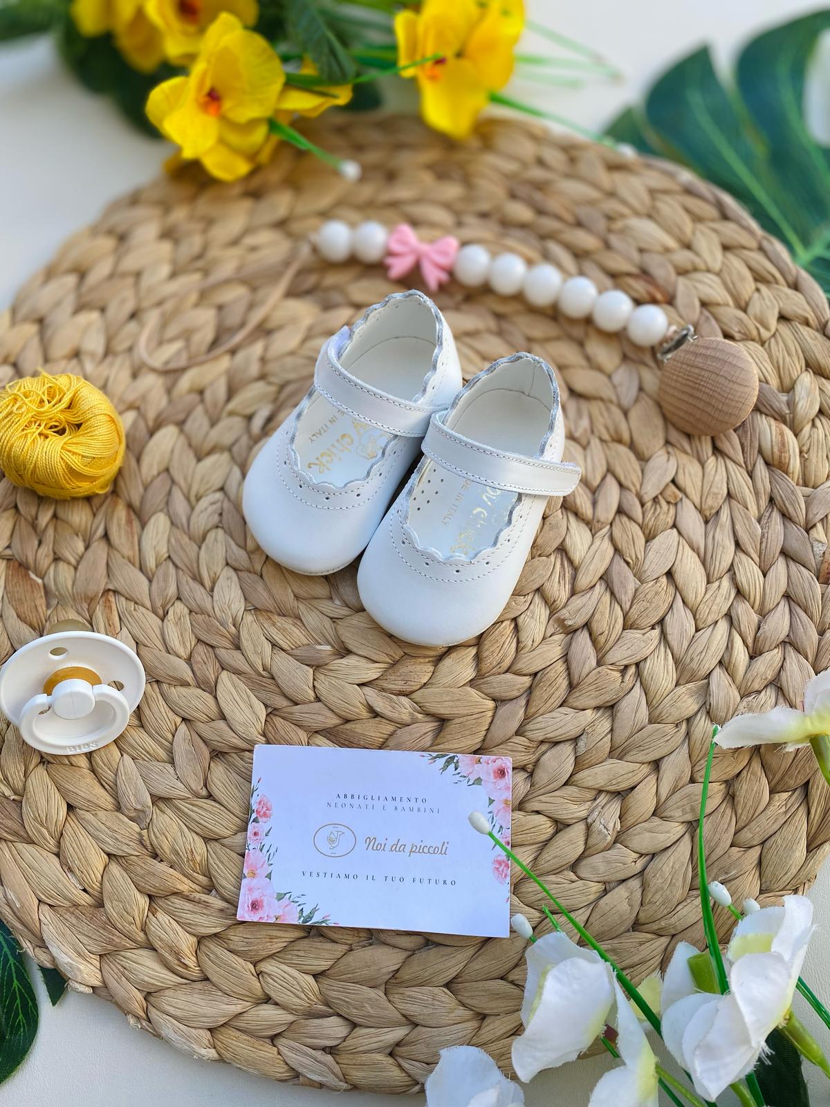 SCARPINE BIANCO CON PUNTINI DAVANTI - Noi da piccoli