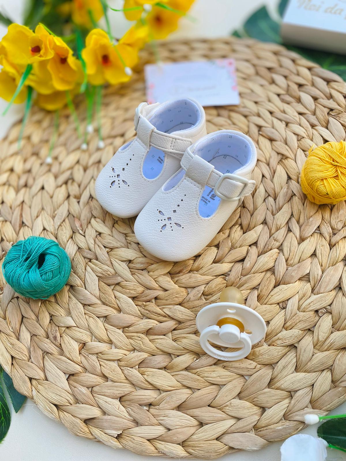 SCARPINE BLANCO CON PUNTINI DAVANTI - Noi da piccoli