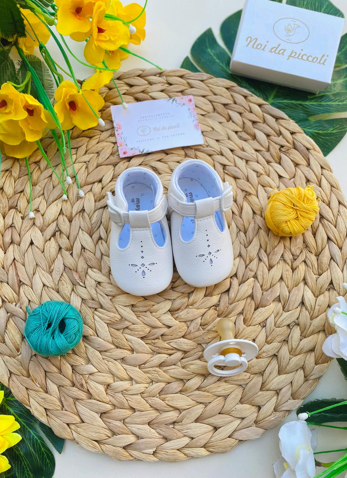 SCARPINE BLANCO CON PUNTINI DAVANTI - Noi da piccoli