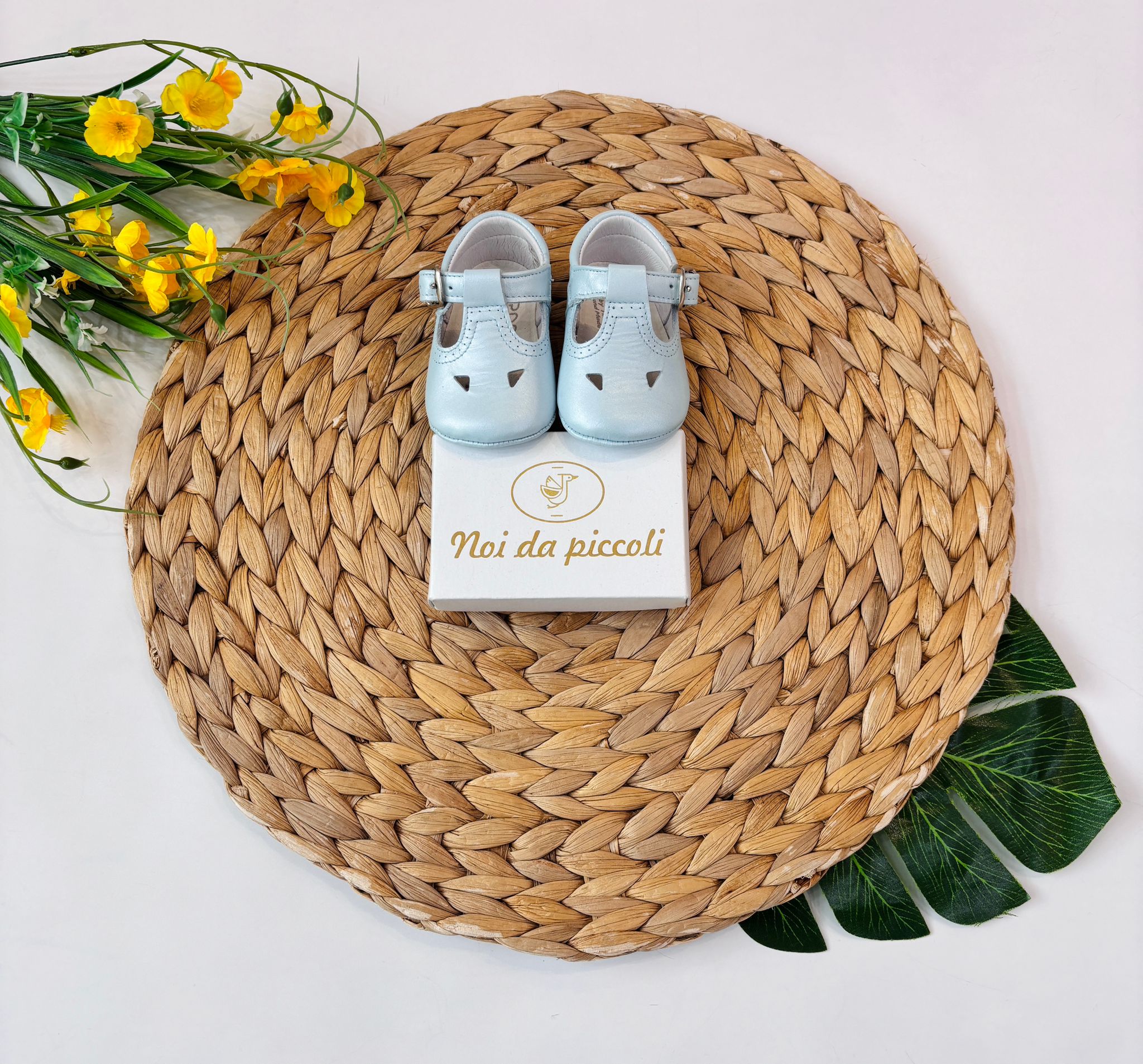SCARPINE IN PELLE CON OCCHIELLO CIELO - Noi da piccoli
