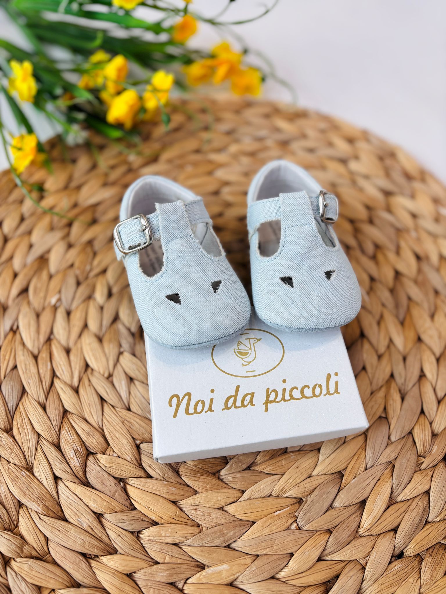 SCARPINE IN TELA CON OCCHIELLO CIELO - Noi da piccoli