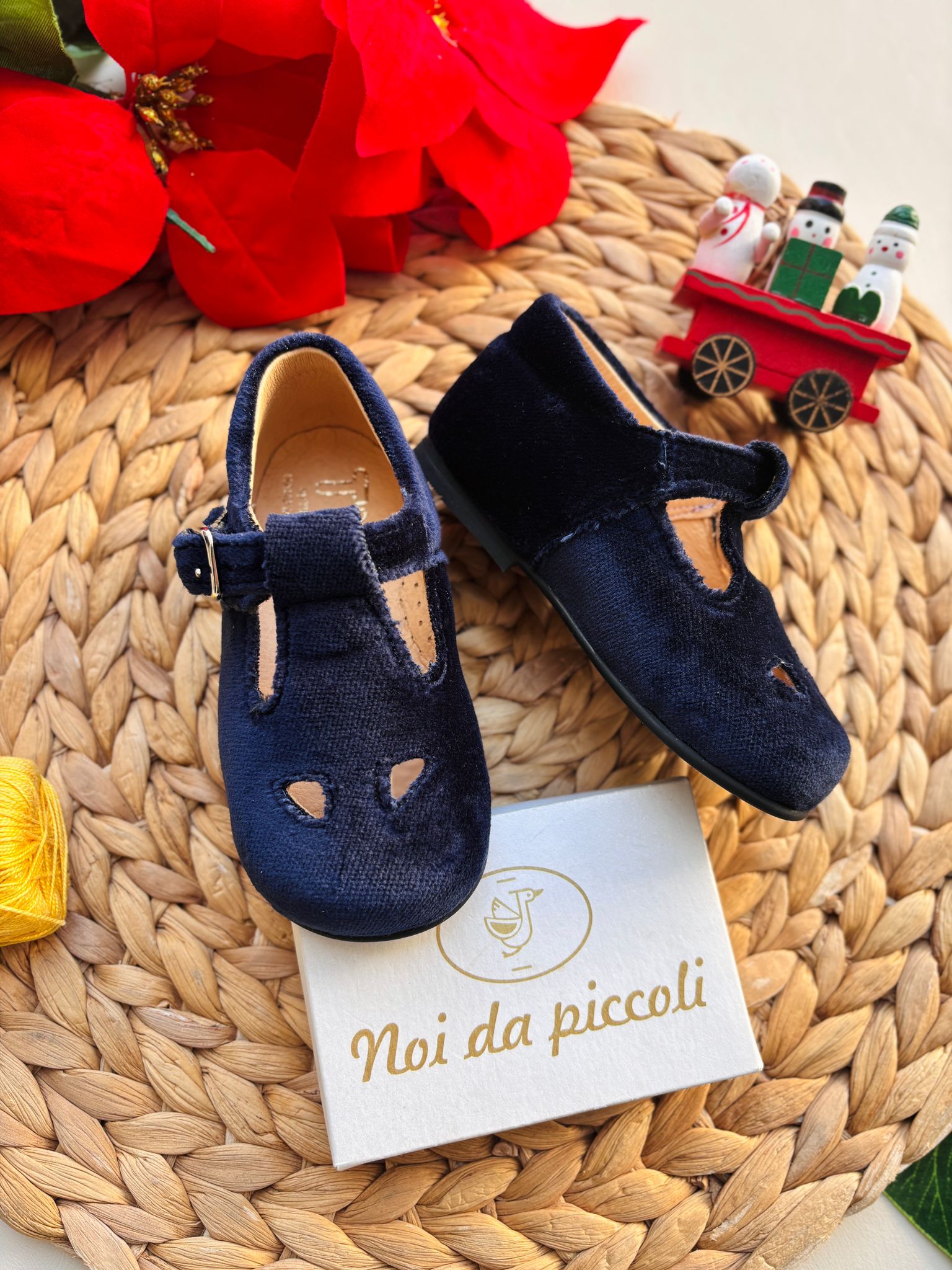 SCARPINE IN VELLUTINO MARINO - Noi da piccoli