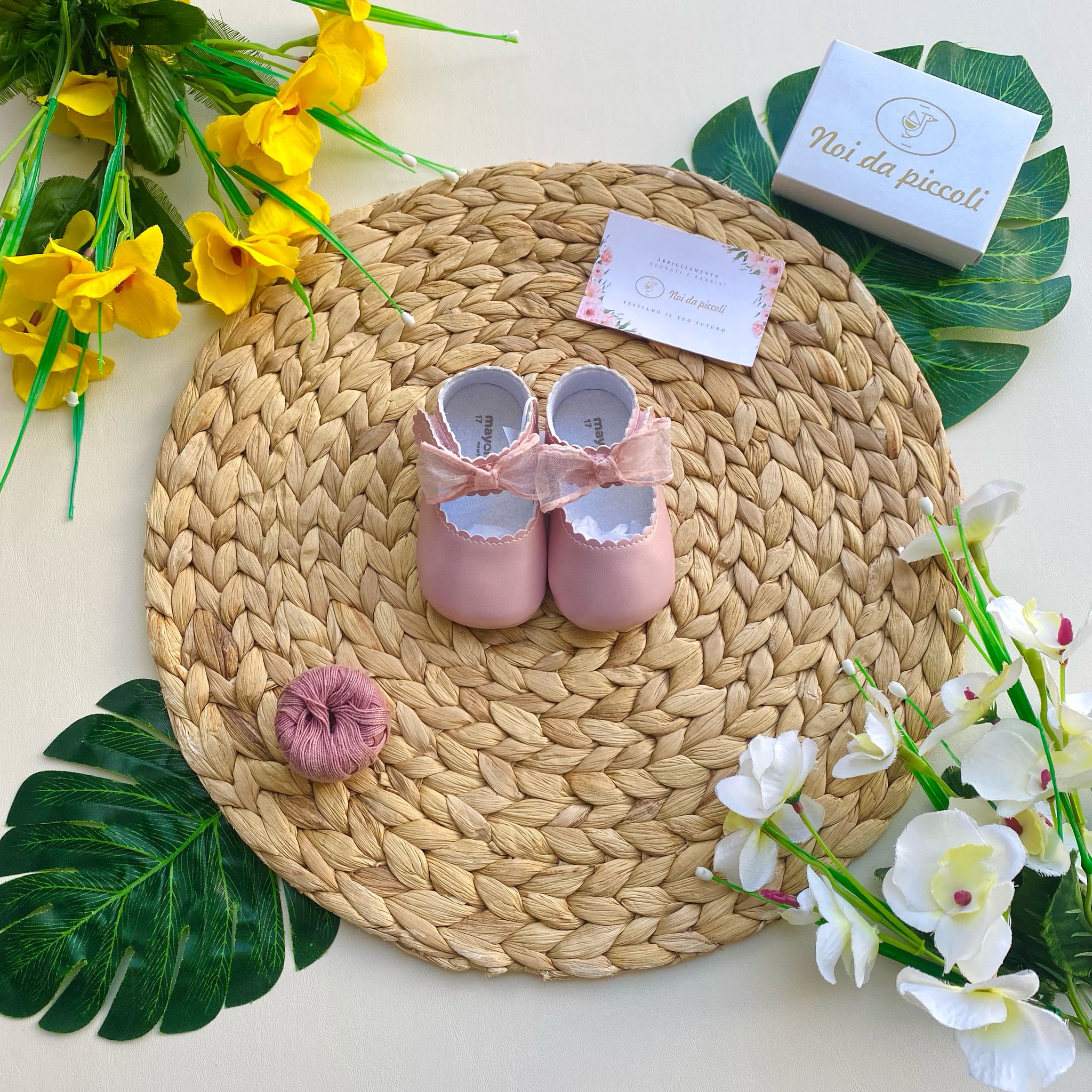 SCARPINE ROSA CON FIOCCHETTINI - Noi da piccoli