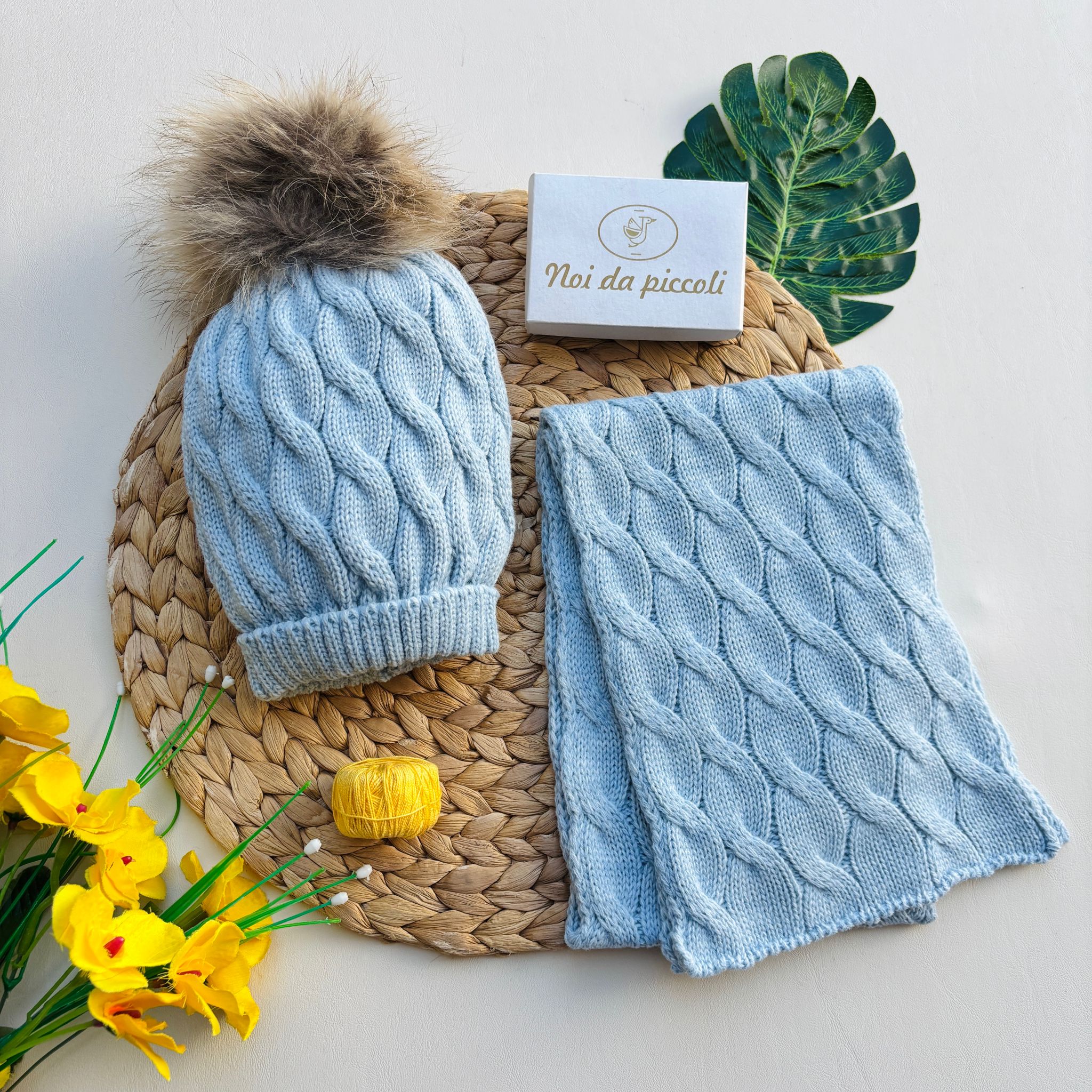 SCIARPA CON CAPPELLO AD INTRECCIO AZUL - Noi da piccoli
