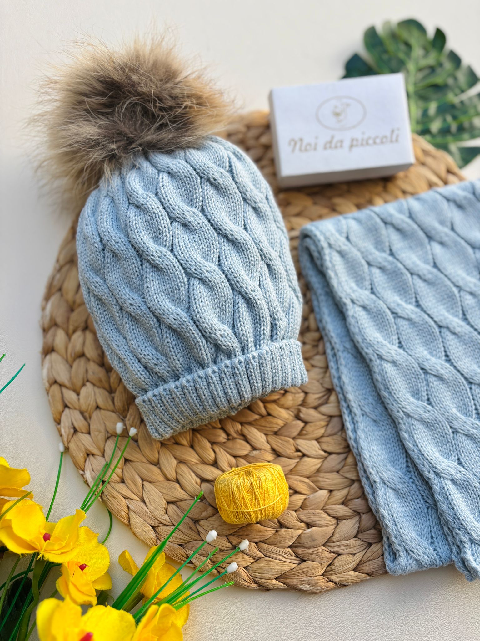 SCIARPA CON CAPPELLO AD INTRECCIO AZUL - Noi da piccoli