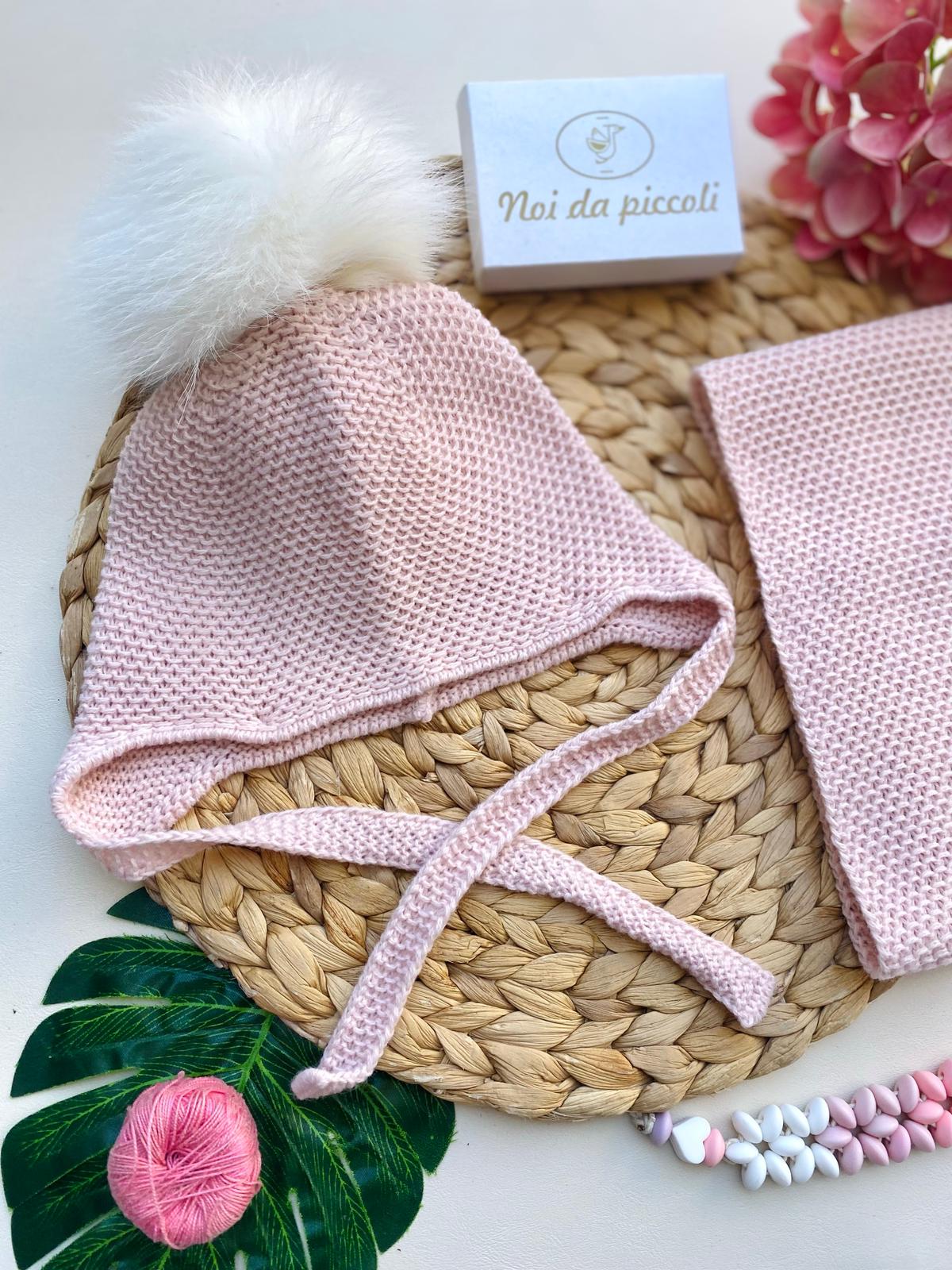 SCIARPA E CAPPELLINO CON POM - POM 100% ACRILICO ROSA BABY - Noi da piccoli