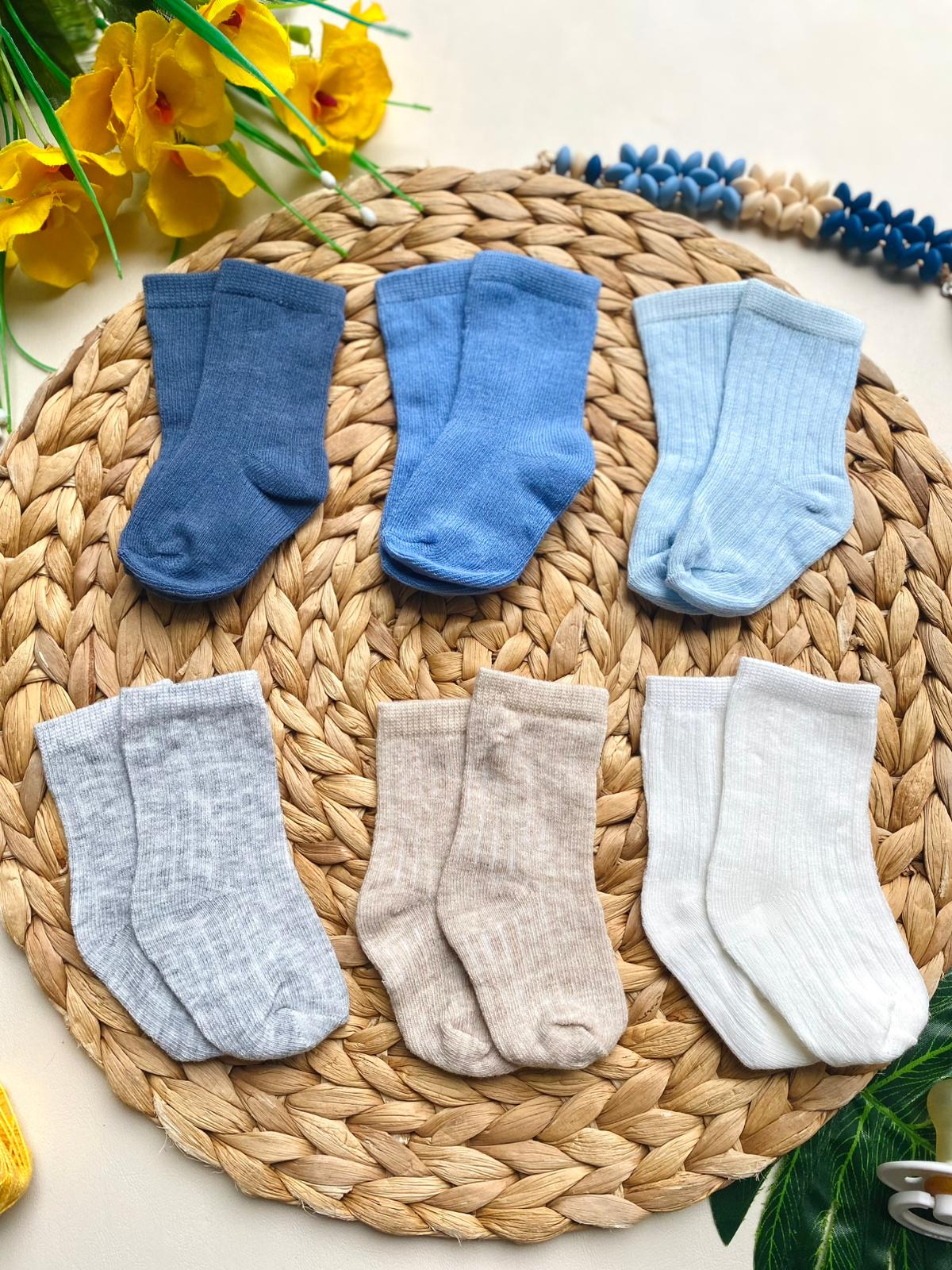 SET 6 PAIA DI CALZINI DI VARI COLORI FILATO CALDO AZULES - Noi da piccoli