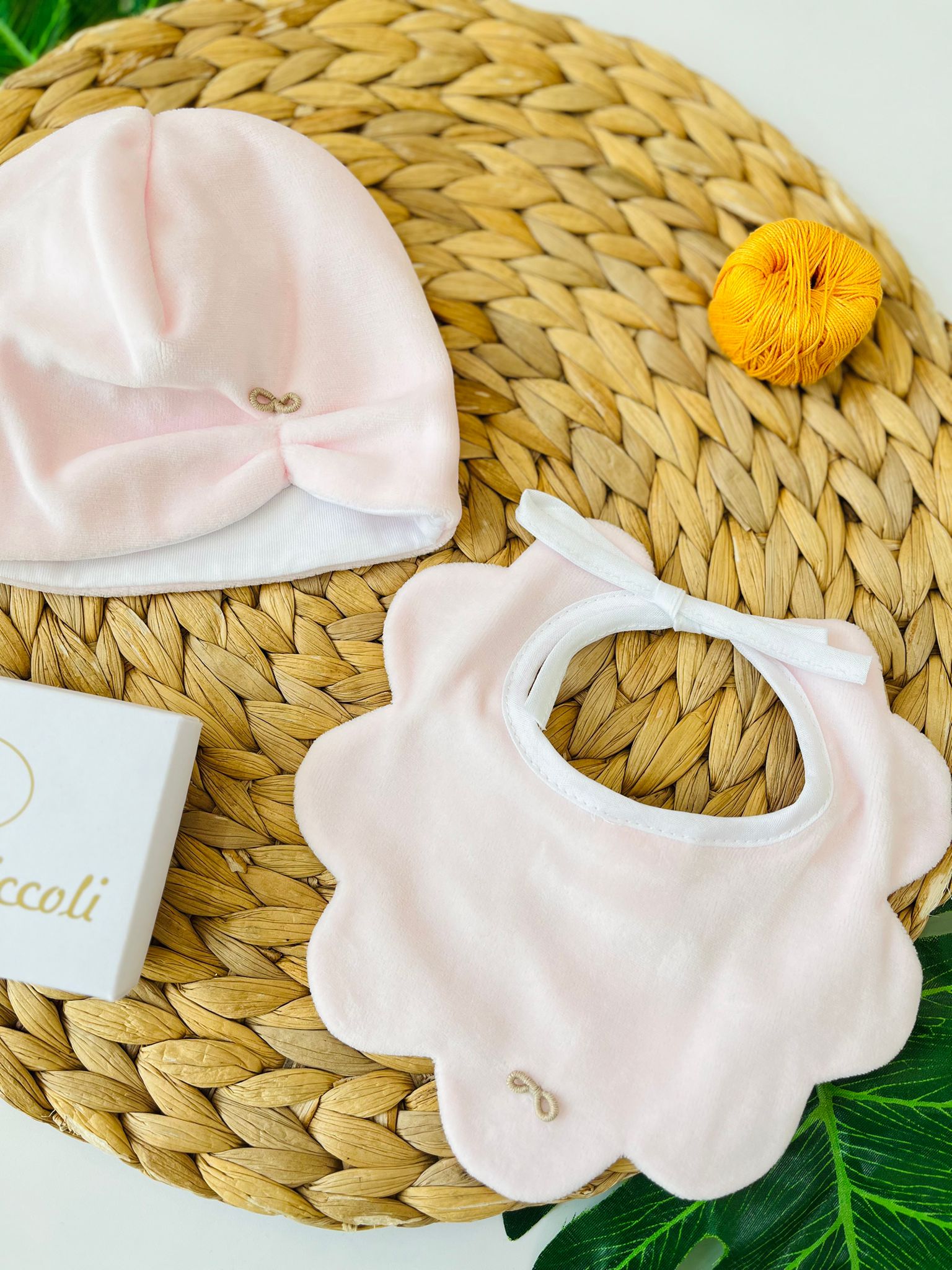 SET CAPPELLINO E BAVETTINA CINIGLIA ROSA TORTORA - Noi da piccoli