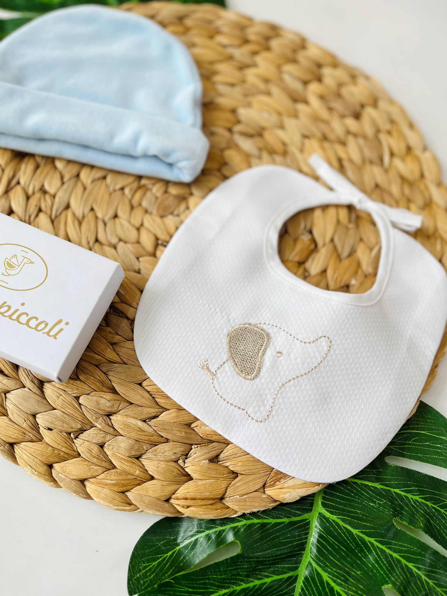 SET CAPPELLINO E BAVETTINA ELEFANTINO CINIGLIA CIELO - Noi da piccoli