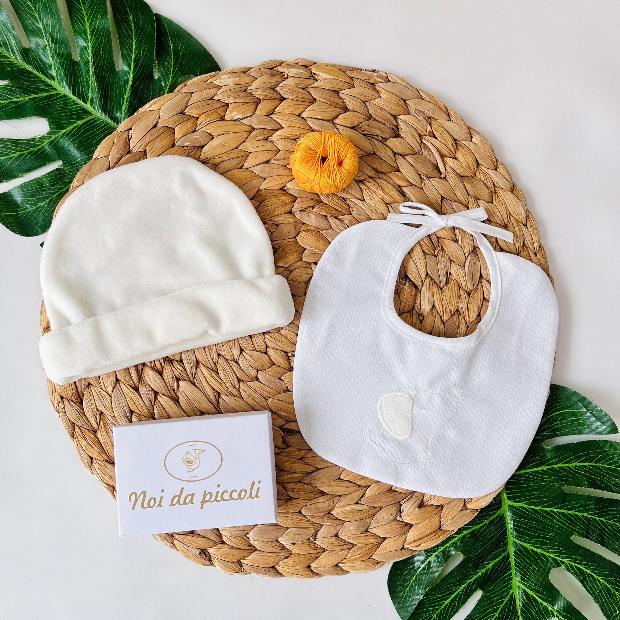 SET CAPPELLINO E BAVETTINA ELEFANTINO CINIGLIA PANNA - Noi da piccoli