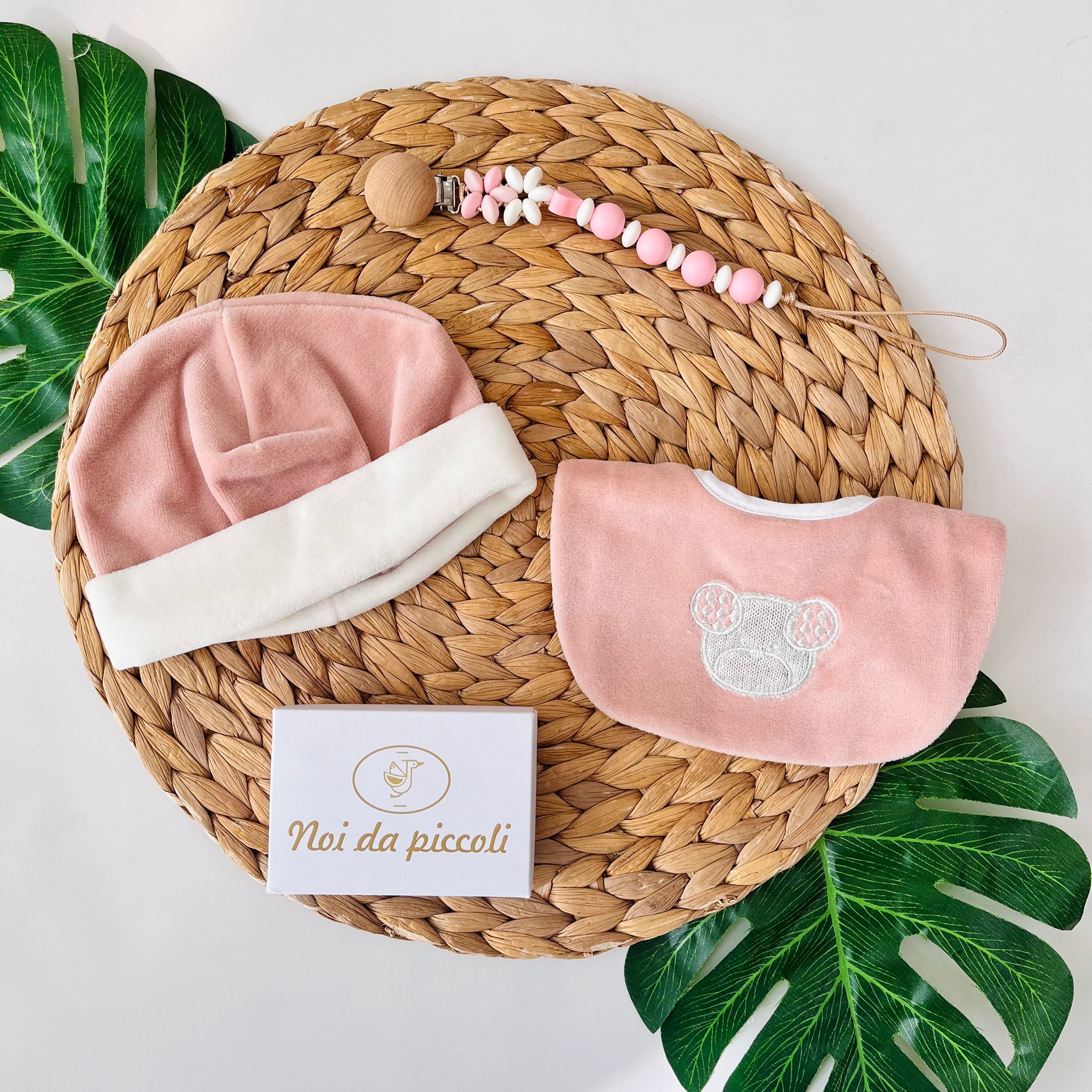 SET CAPPELLINO E BAVETTINA ORSETTO CINIGLIA cipria - Noi da piccoli