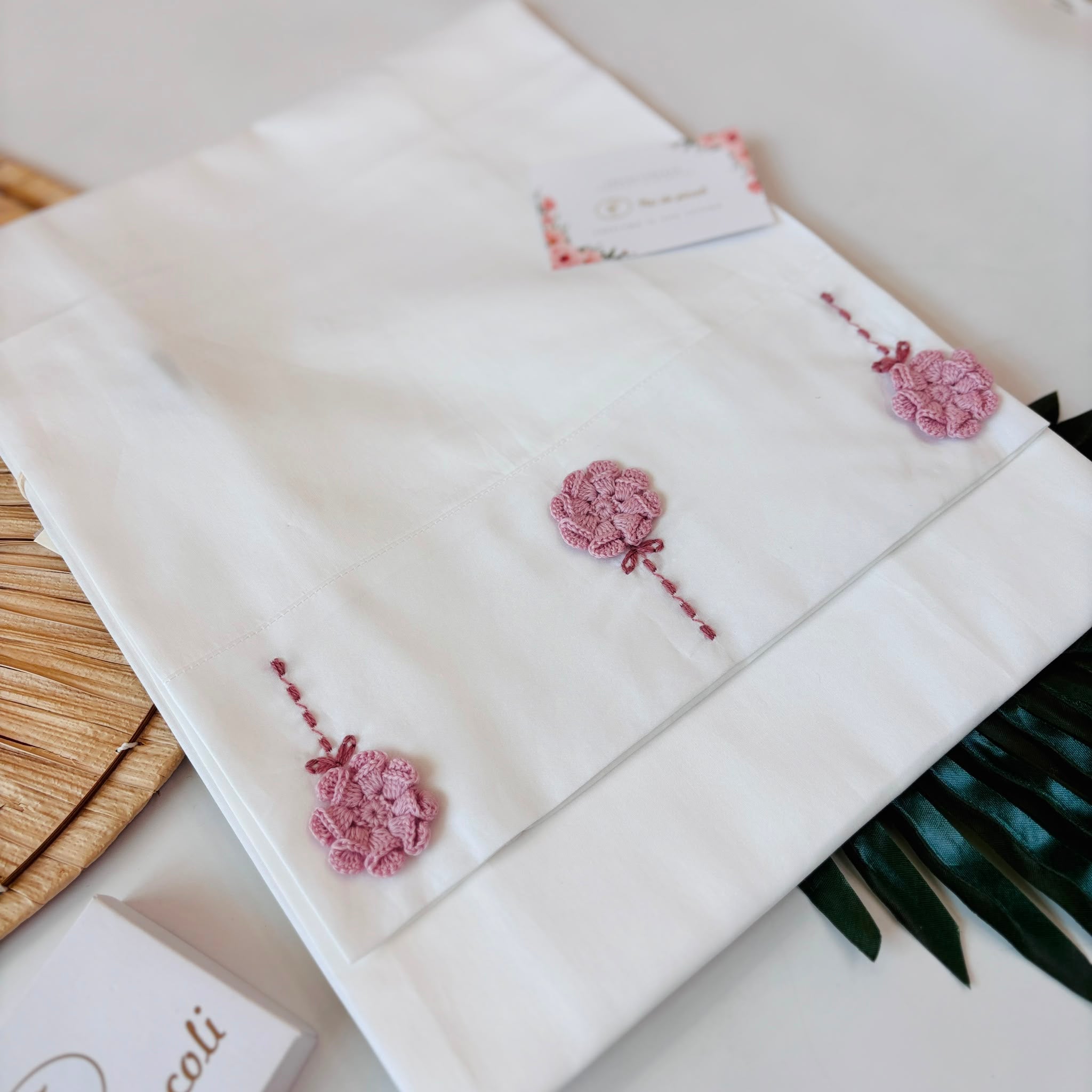 SET LENZUOLA 100 % COTONE BIANCO FIORI DI MALVA - Noi da piccoli
