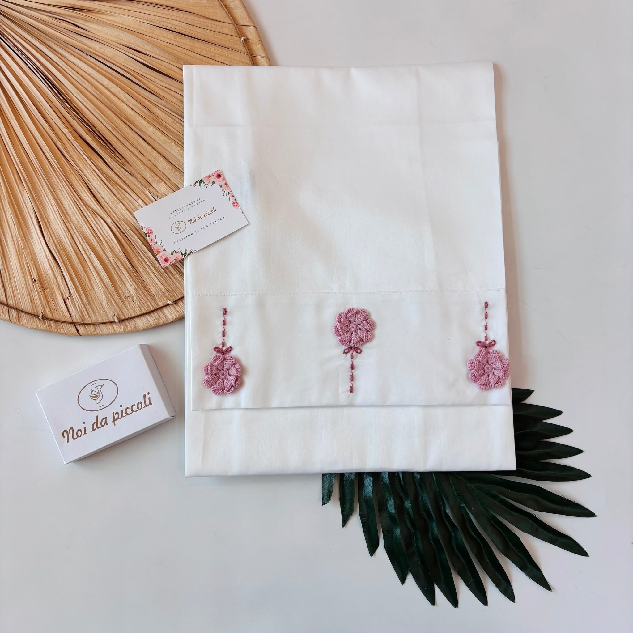 SET LENZUOLA 100 % COTONE BIANCO FIORI DI MALVA - Noi da piccoli