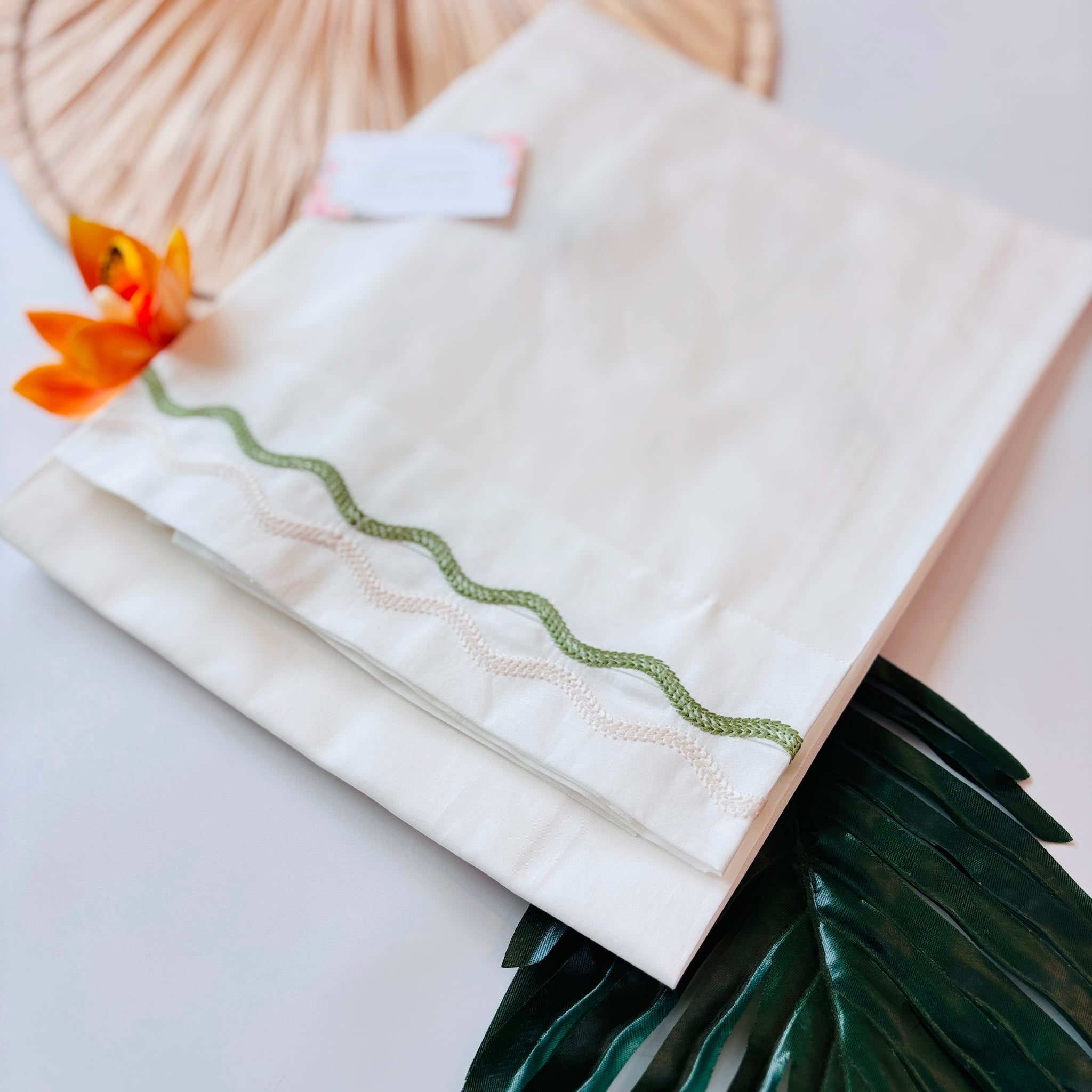 SET LENZUOLA 100 % COTONE PANNA CON DETTAGLI BIEGE E VERDE - Noi da piccoli