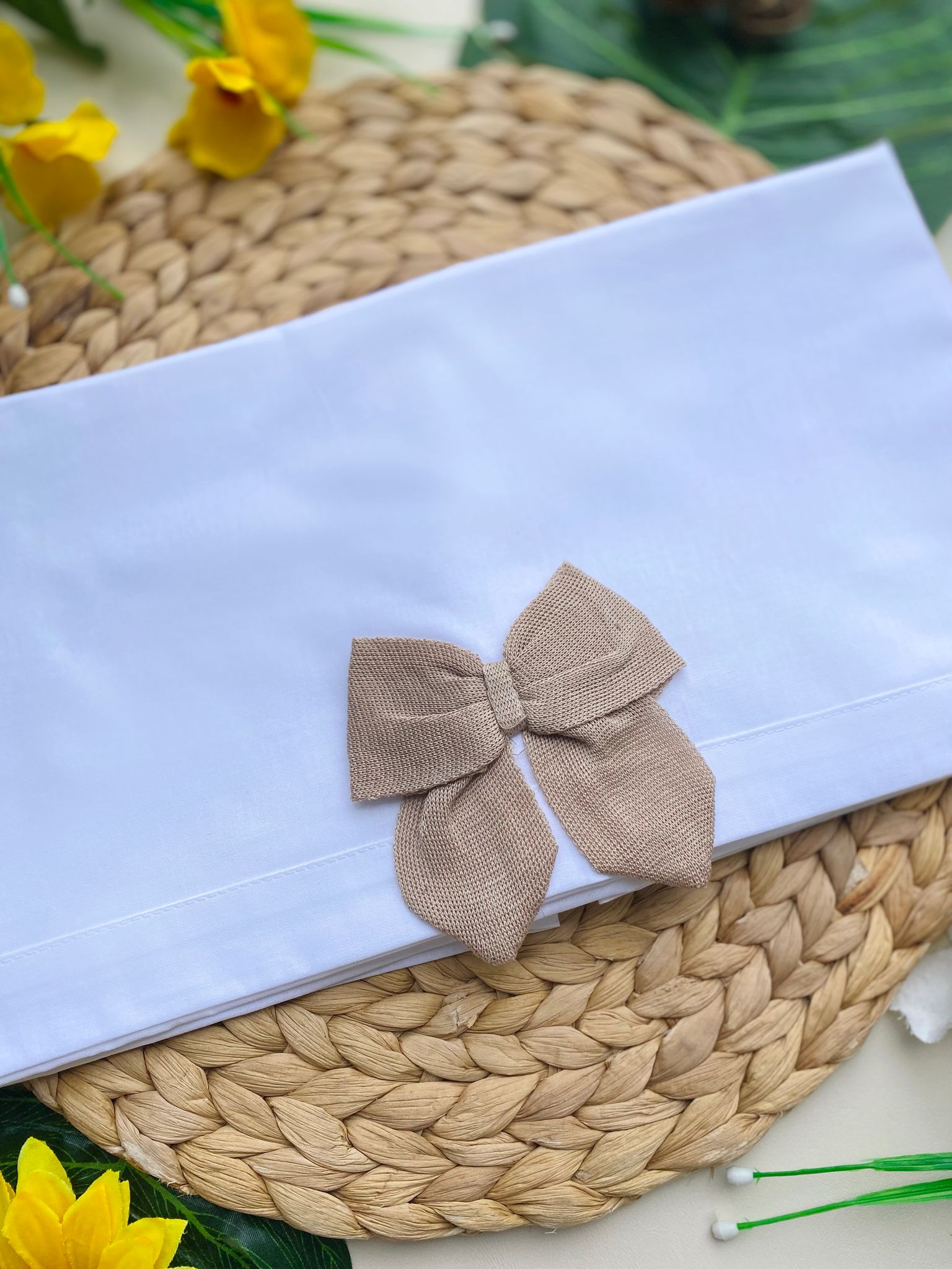 SET LENZUOLO BIANCO CON FIOCCHETTINO TORTORA - Noi da piccoli