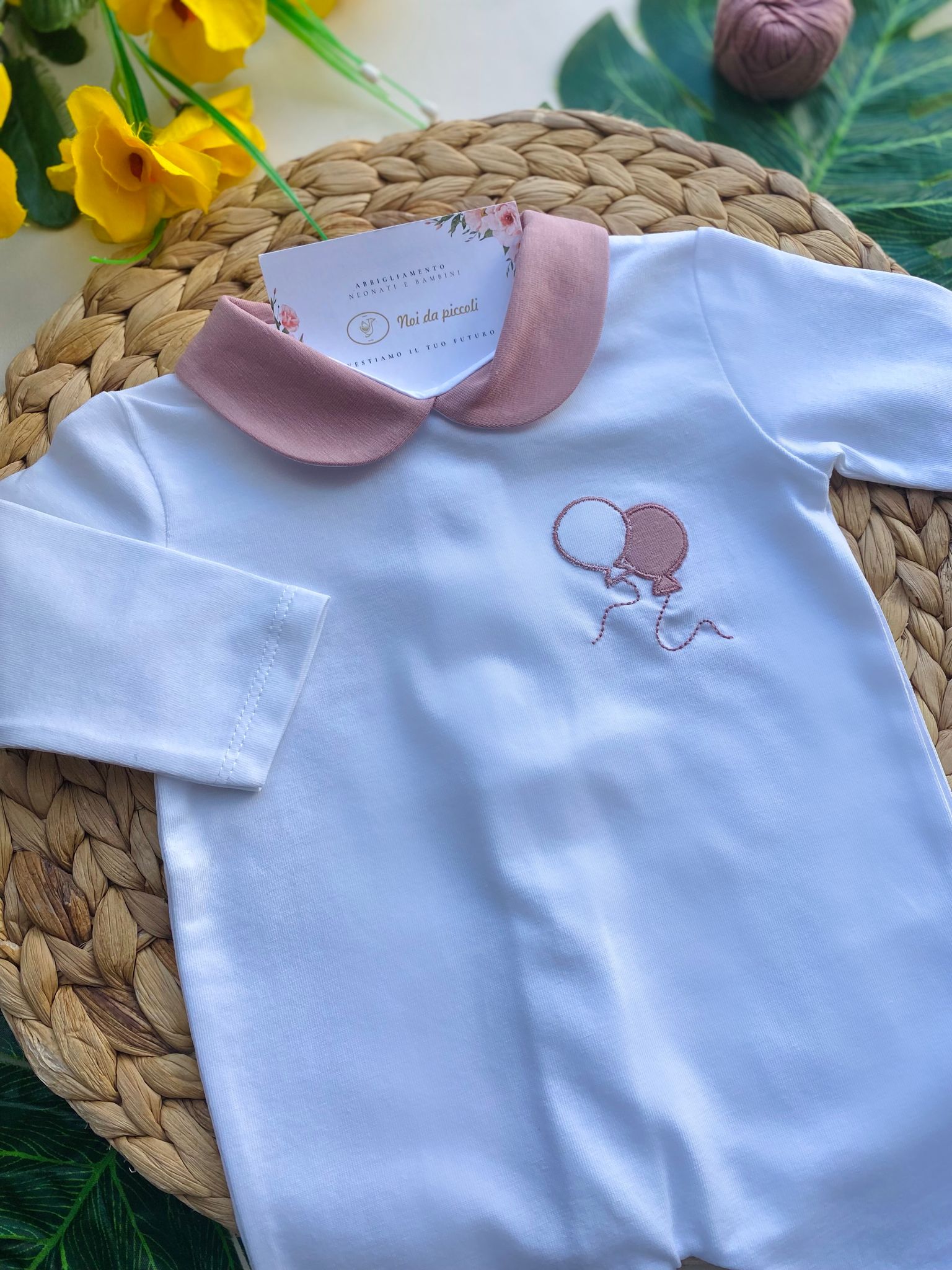 TUTINA BIANCA CON COLLETTO E PALLONCINI ROSA - Noi da piccoli