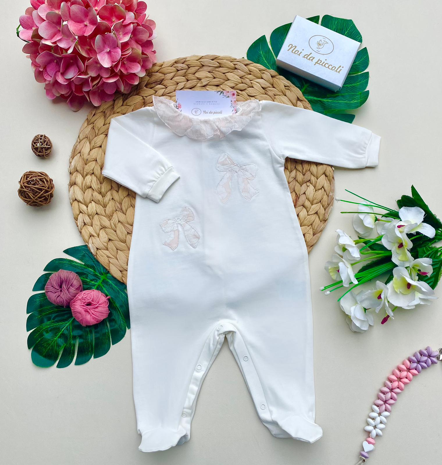 TUTINA BIANCA CON FIOCCHETTINI E COLLETTO A VOILAT - Noi da piccoli