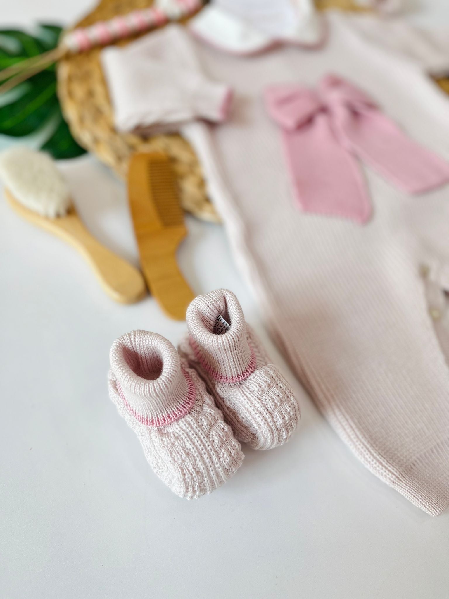 TUTINA CON BABBUCCE FIOCCONE 100% LANA NATURALBIO MARSALA - Noi da piccoli