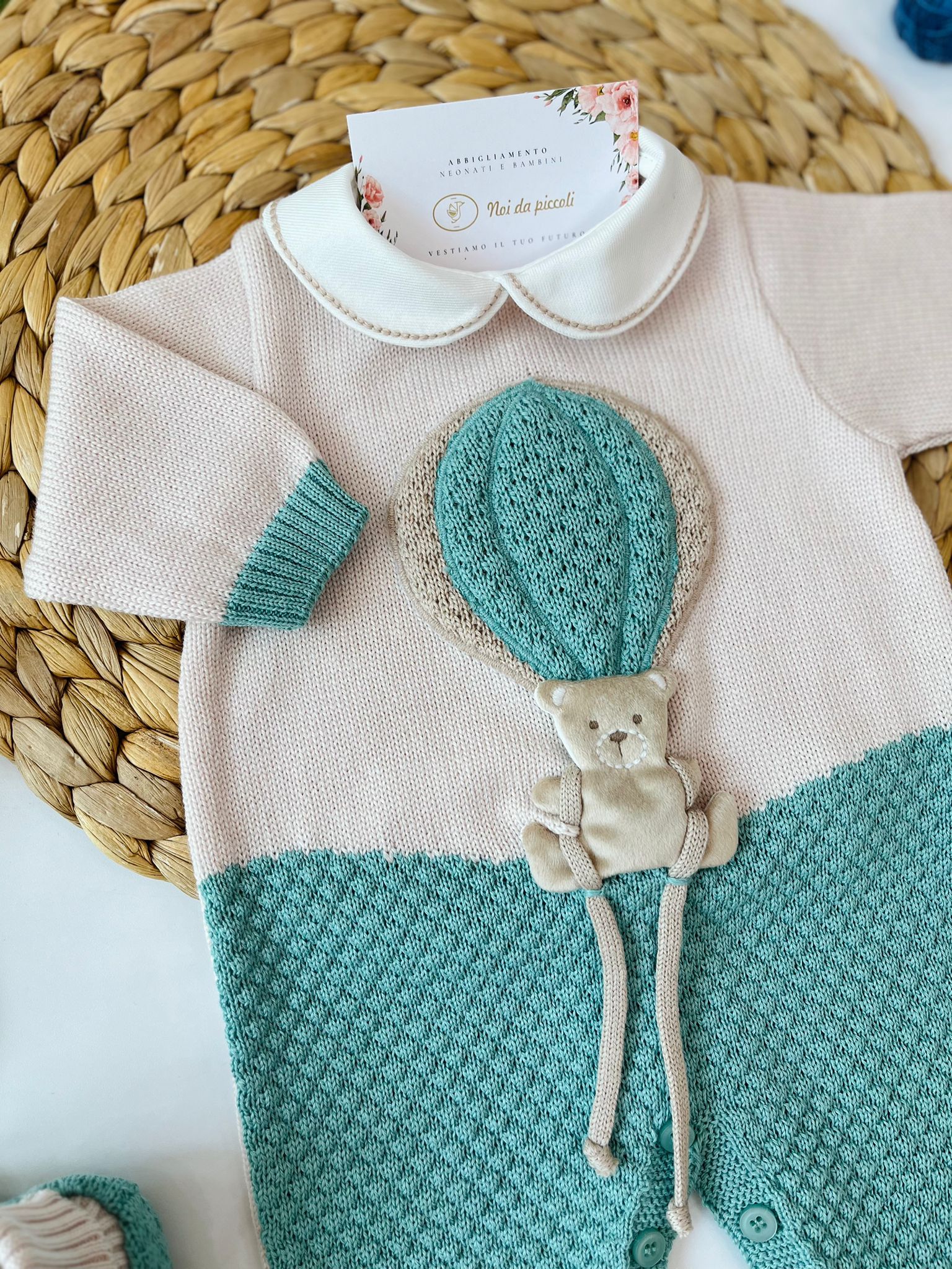 TUTINA CON BABBUCE NATURALBIO 100% LANA VERDE SALVIA - Noi da piccoli