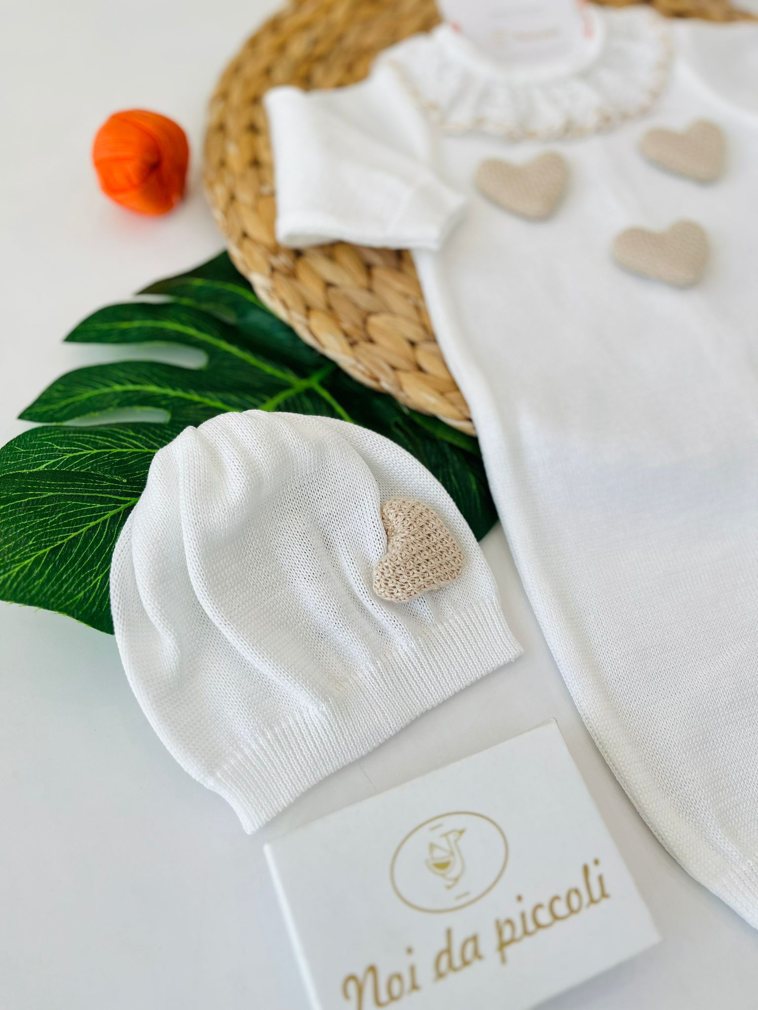 TUTINA CON PARURE 100% FILO DI COTONE BIANCO SABBIA - Noi da piccoli