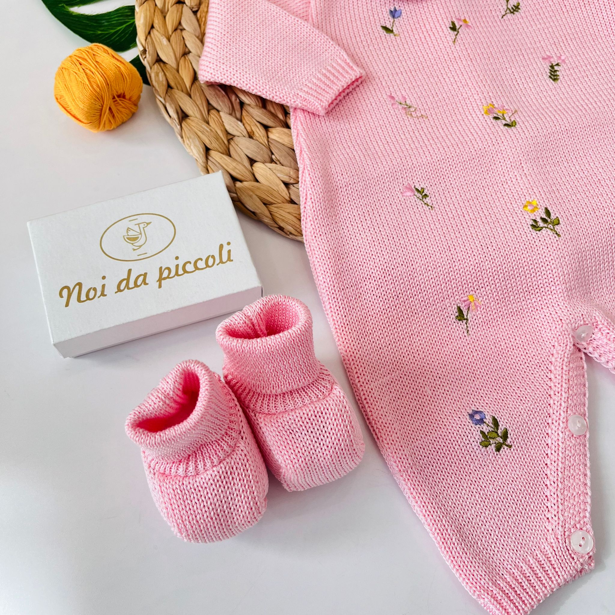 TUTINA CON PARURE 100% FILO DI COTONE ROSA - Noi da piccoli