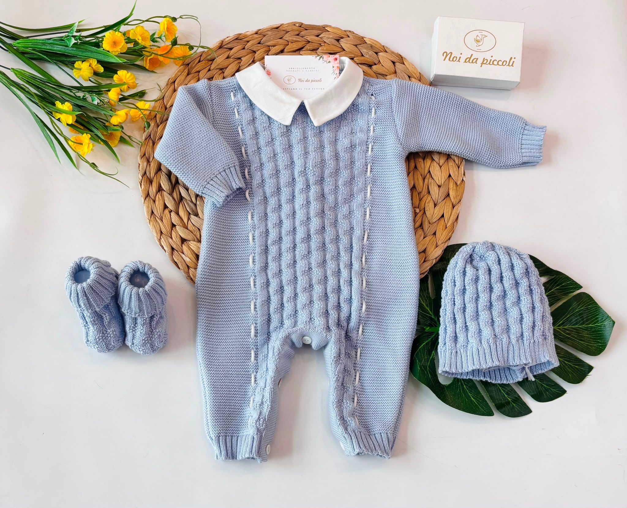 TUTINA CON PARURE 100% IN LANA MERINO EXTRAFINE CIELO - Noi da piccoli