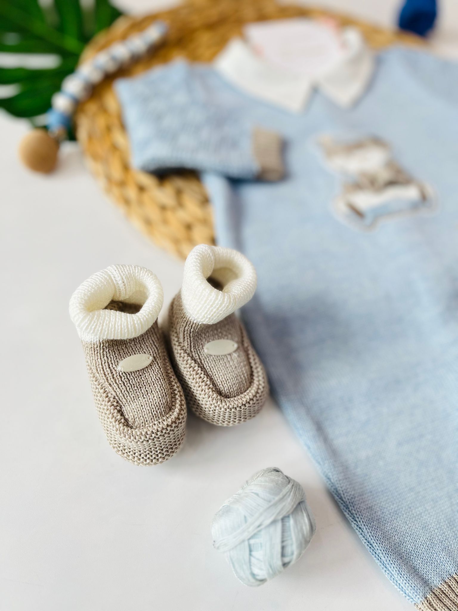 TUTINA CON PARURE 100% LANA MIX DI COLORI CIELO - Noi da piccoli