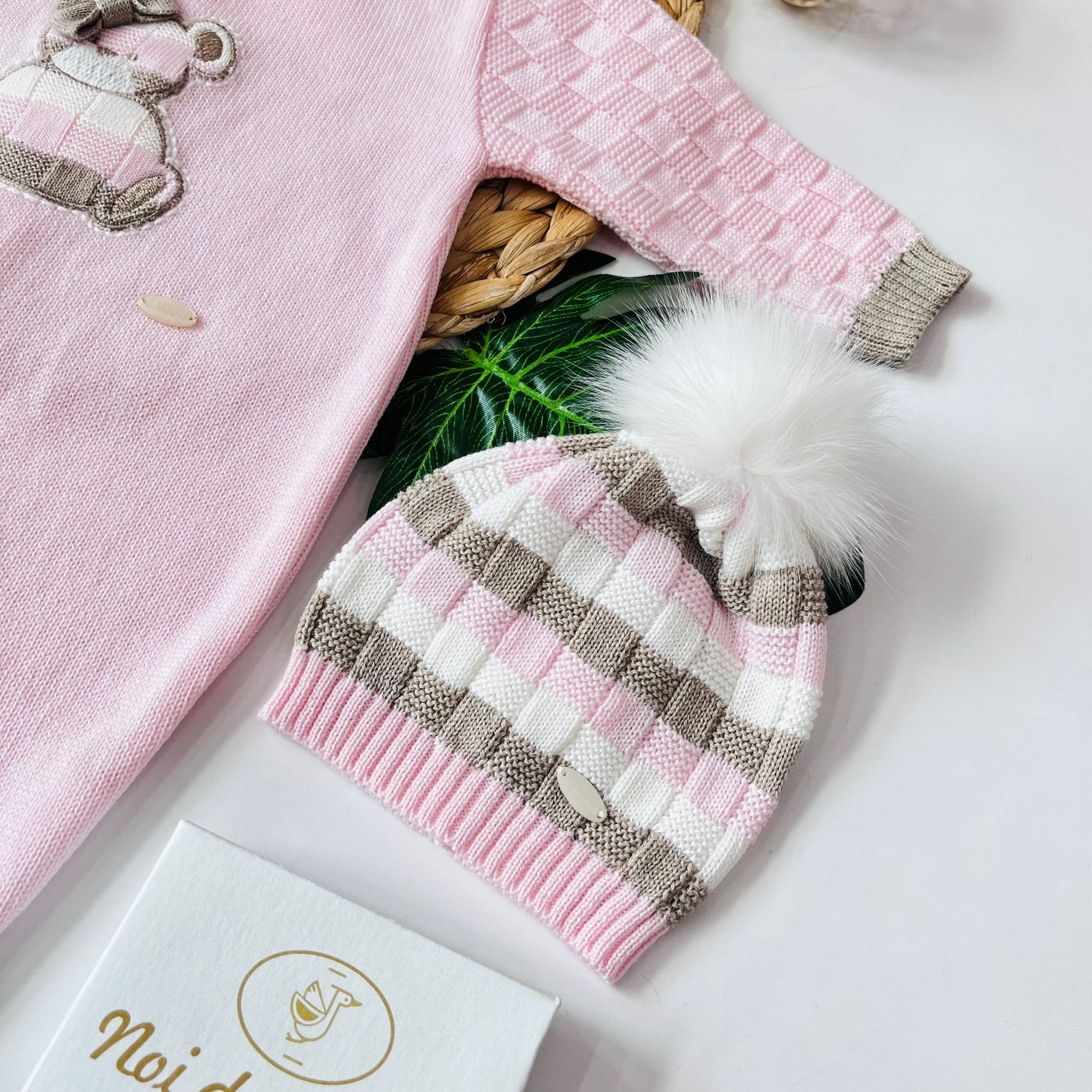 TUTINA CON PARURE 100% LANA ROSA BEIGE - Noi da piccoli