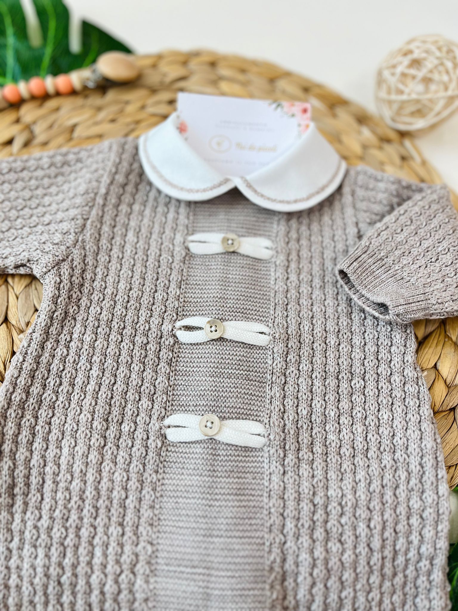 TUTINA CON PARURE 100% LANA TORTORA VANIGLIA - Noi da piccoli