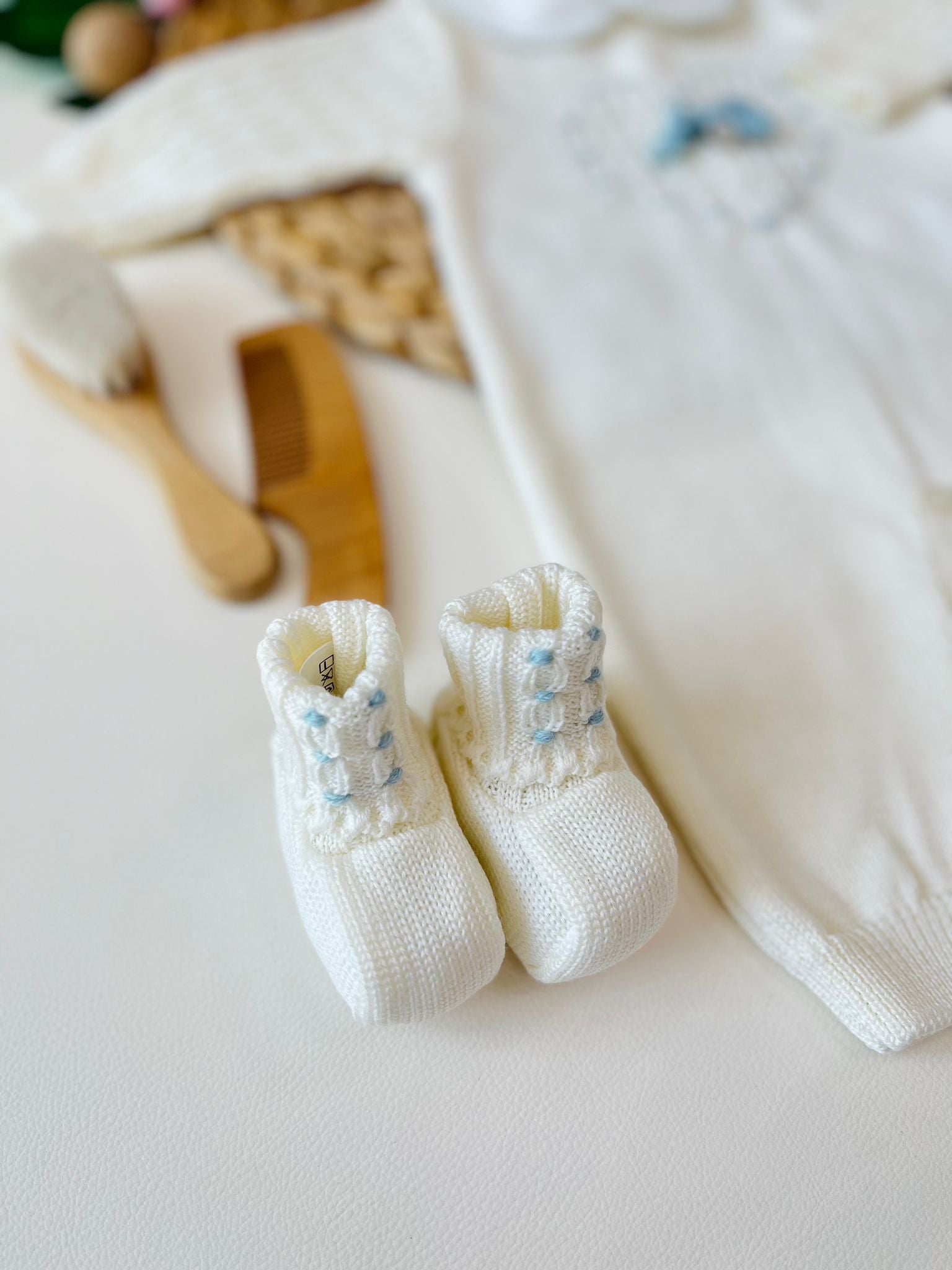 TUTINA CON PARURE 100% LANA VANIGLIA ACQUA MARINA - Noi da piccoli