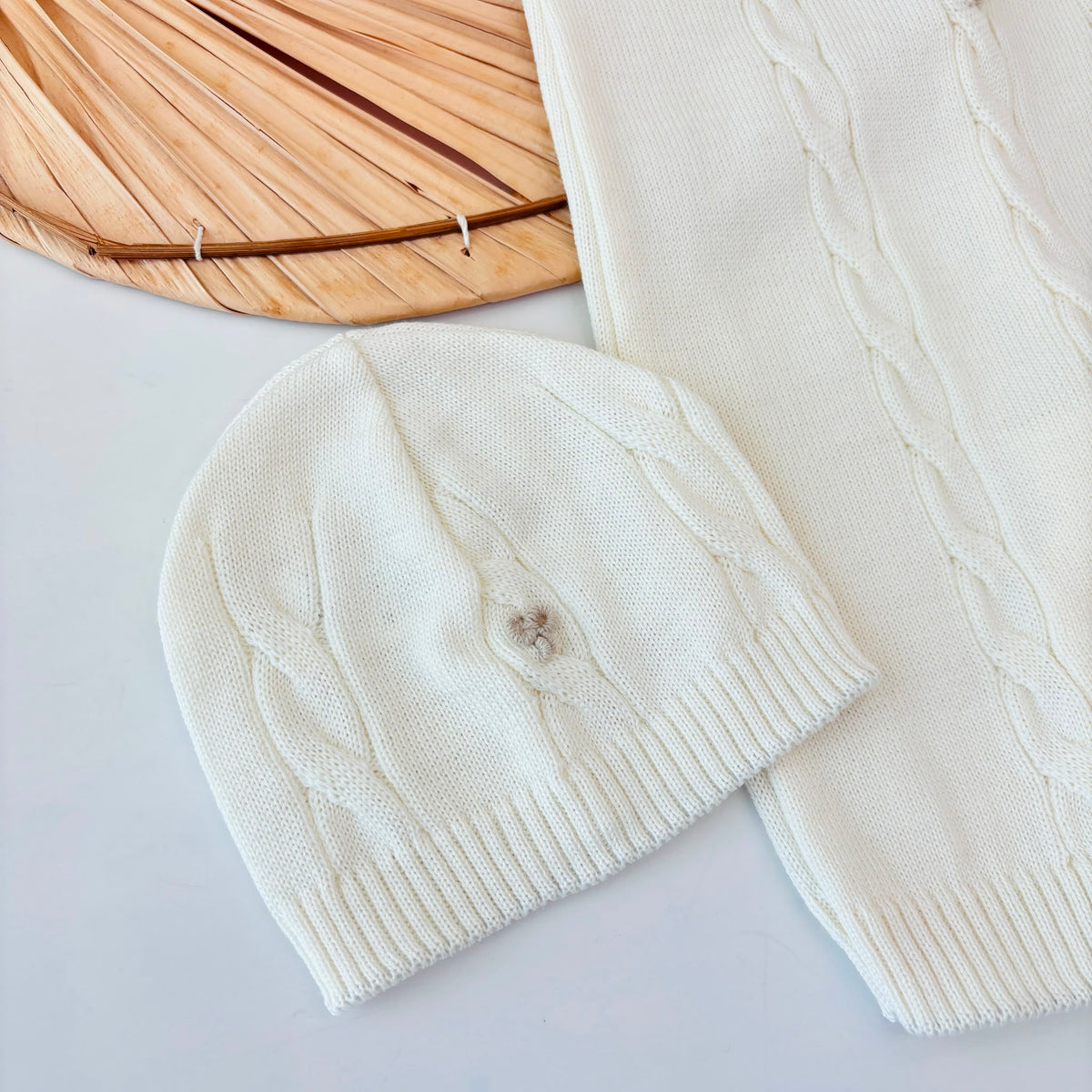 Tutina con Parure Filato Caldo Panna Corda Bebe' Margo' - Noi da piccoli