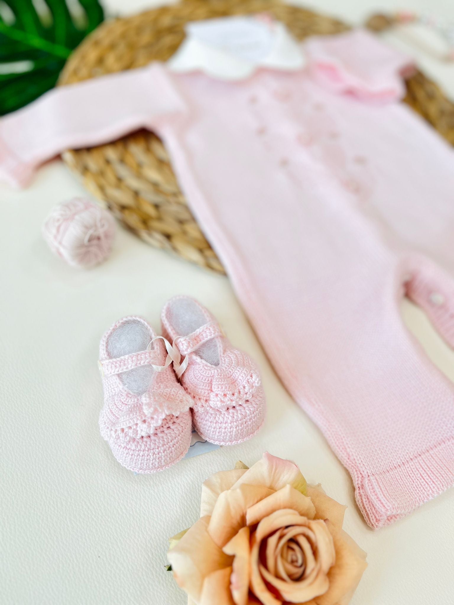 TUTINA CON PARURE TICHE 100% LANA MERINO ROSA - Noi da piccoli