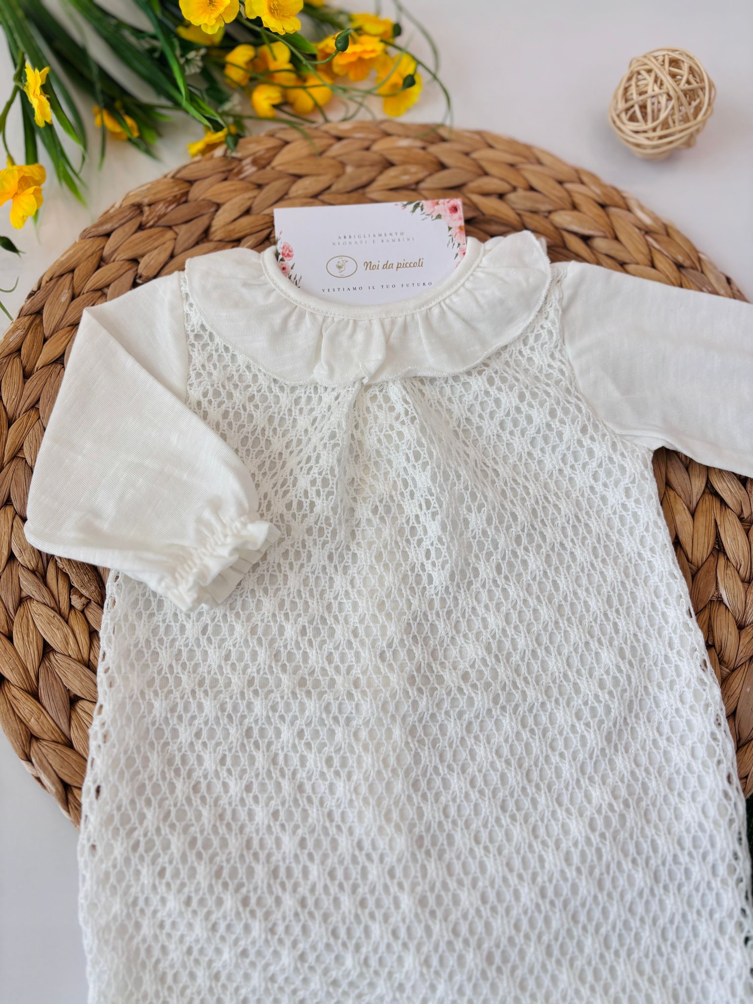 TUTINA CON RICAMI IN COTONE PANNA - Noi da piccoli