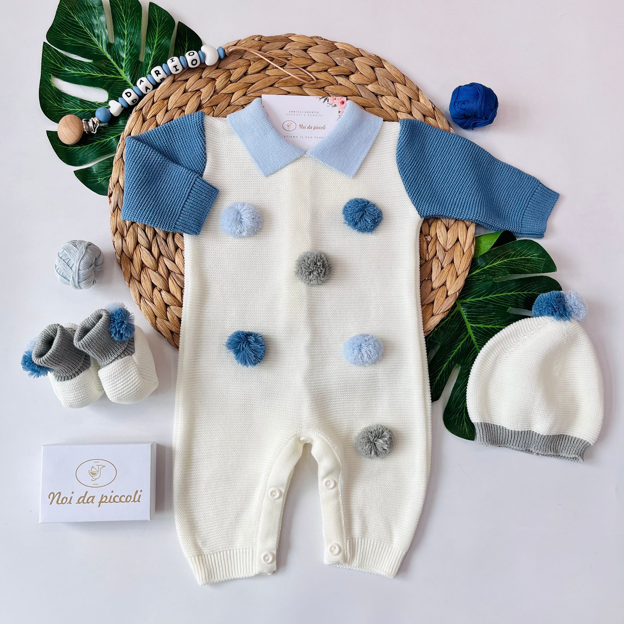 TUTINA CON SET PARURE PON POM COLOR FILATO CALDO PANNA - Noi da piccoli