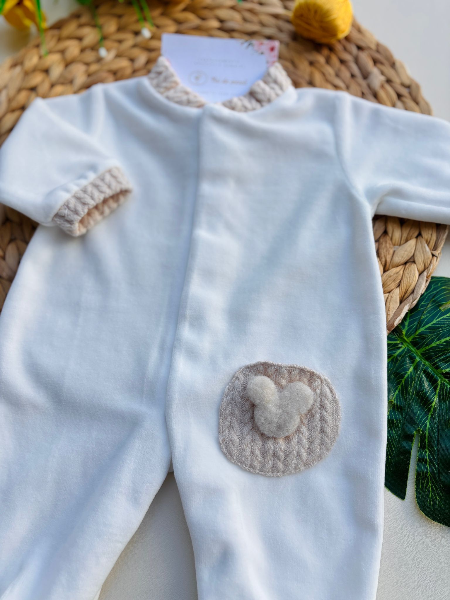 TUTINA IN CINIGLIA CON ORSETTO LATERALE BIANCO BEIGE - Noi da piccoli